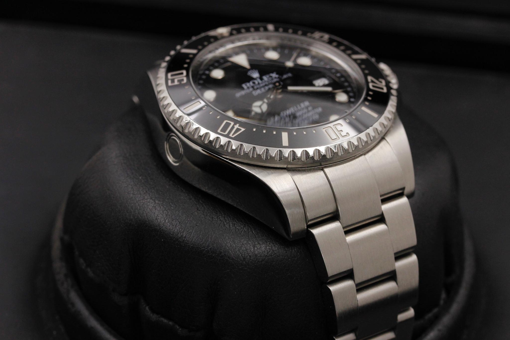 Watch Image 6