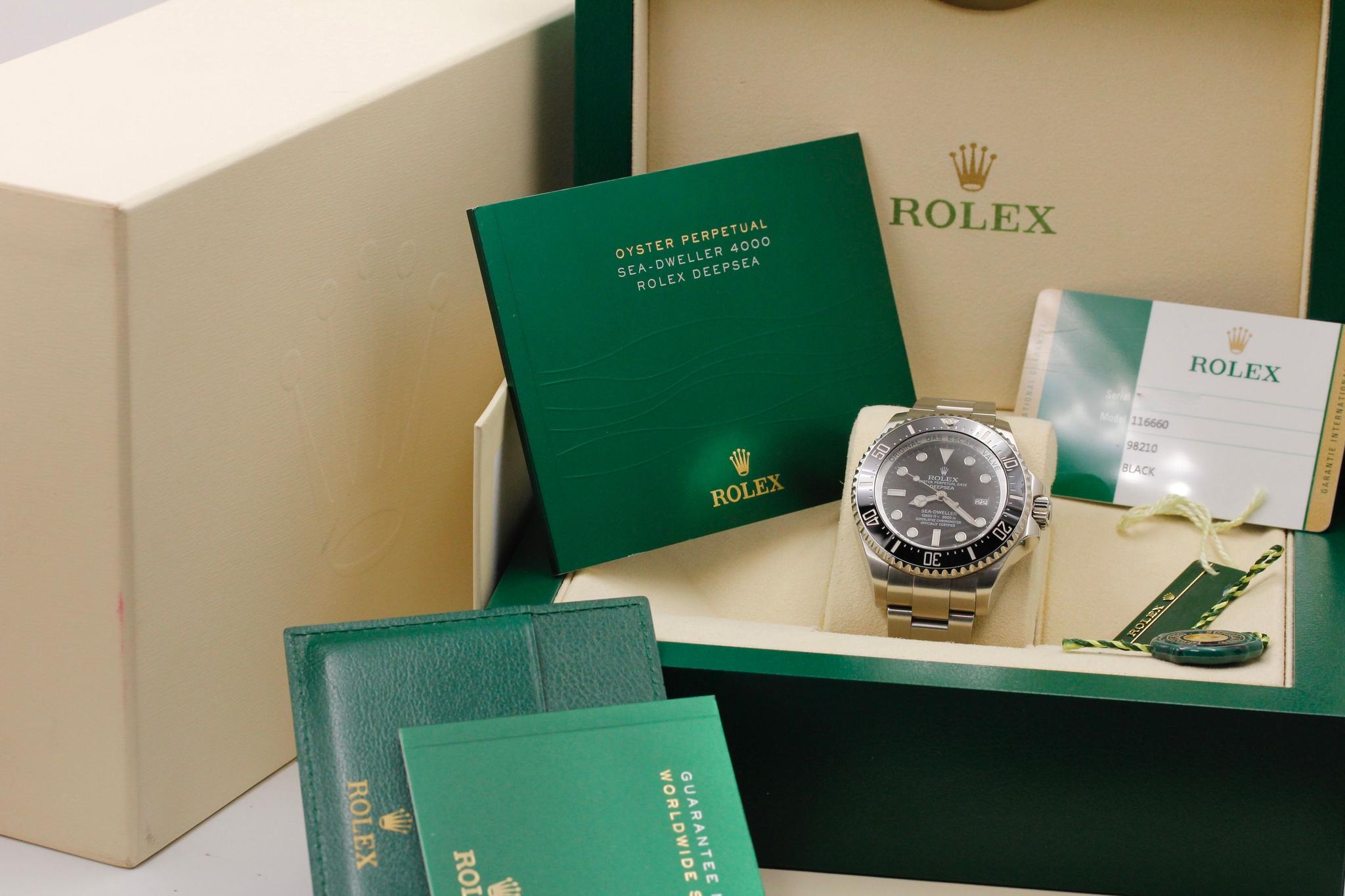 Watch Image 11