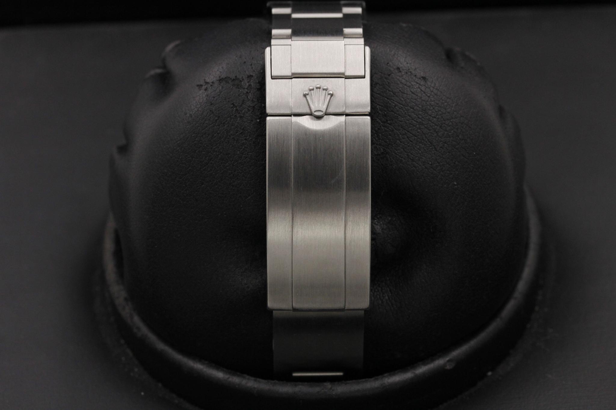 Watch Image 8