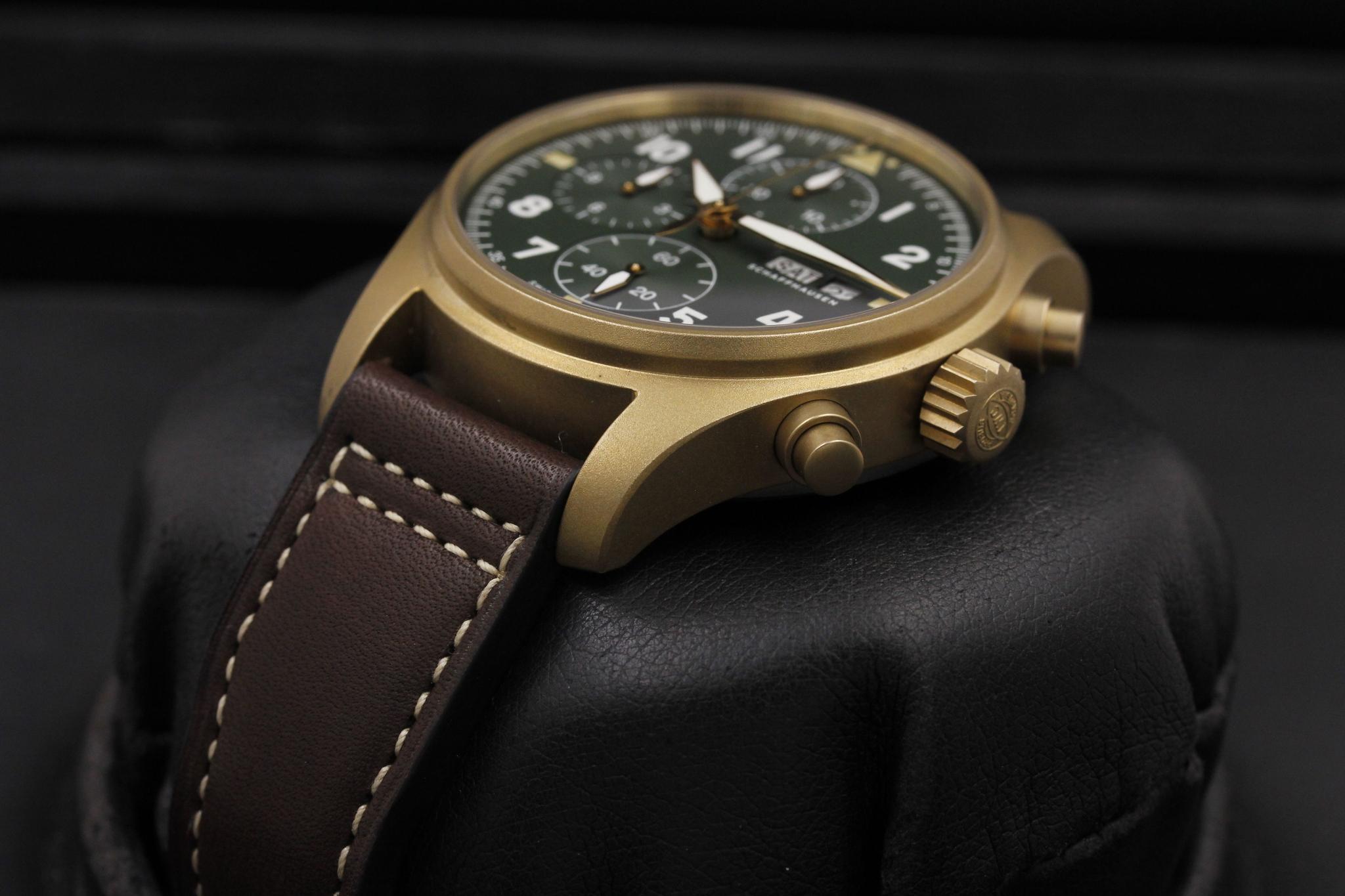 Watch Image 2