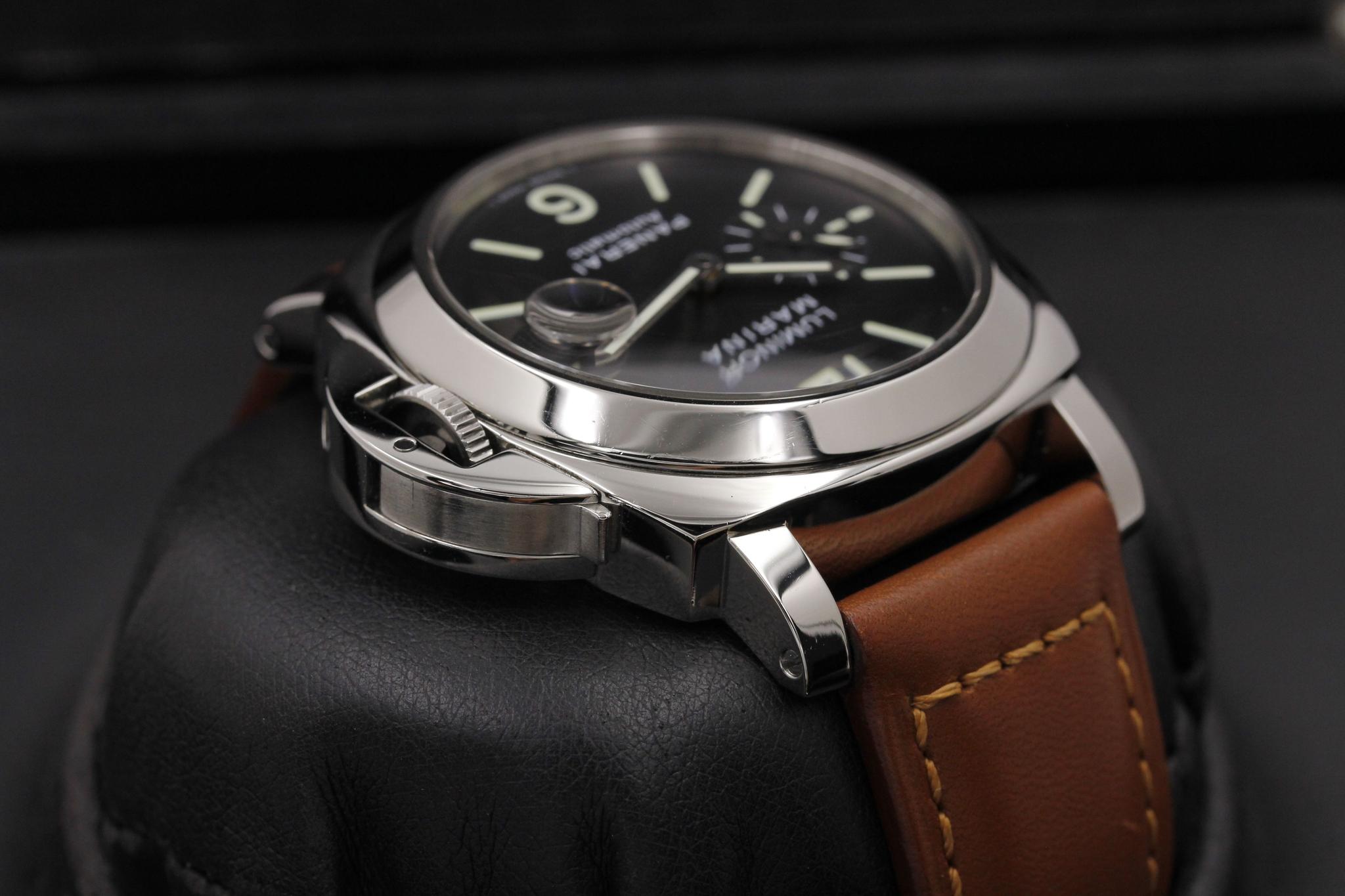 Watch Image 4