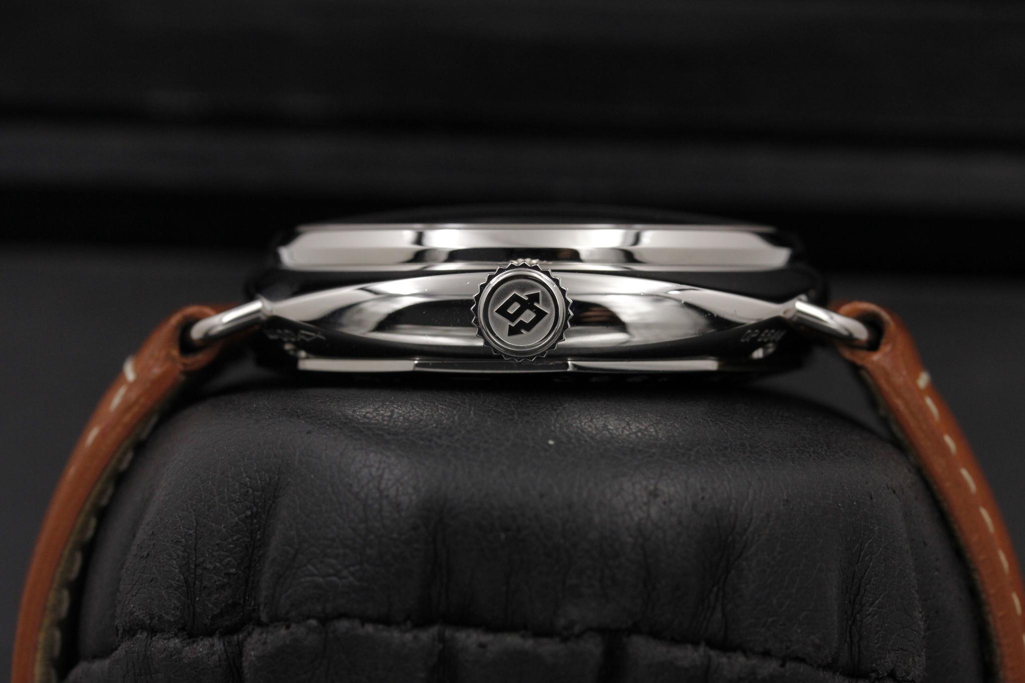 Watch Image 3