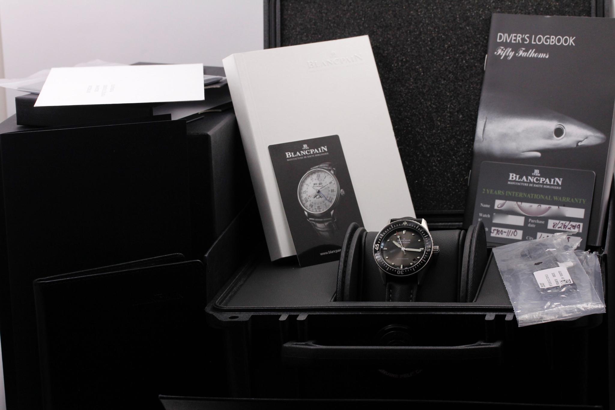 Watch Image 11