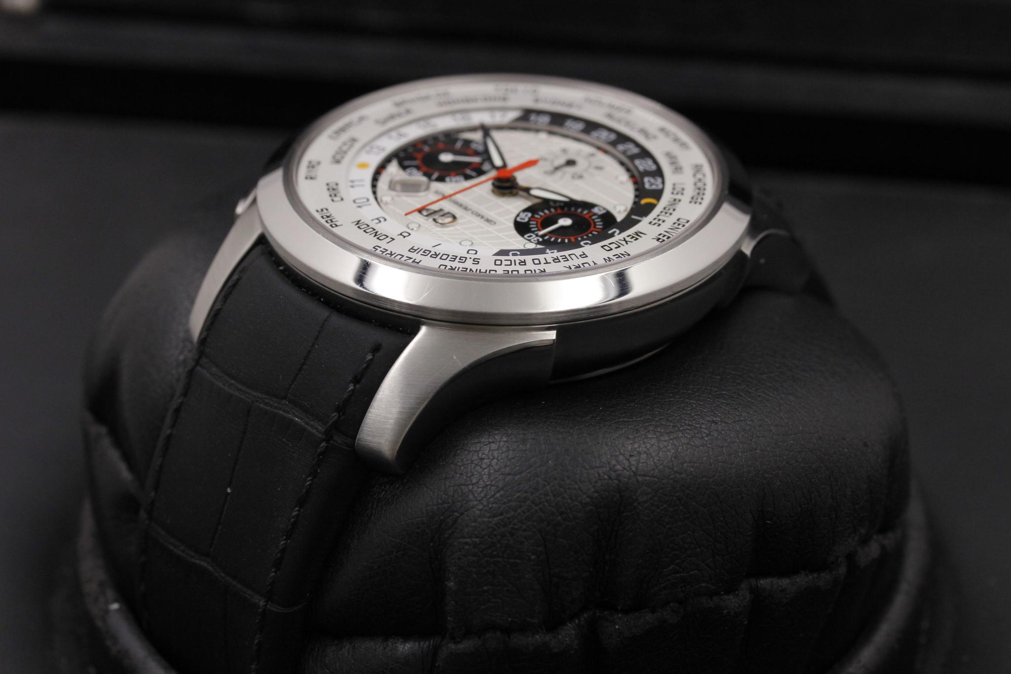Watch Image 5