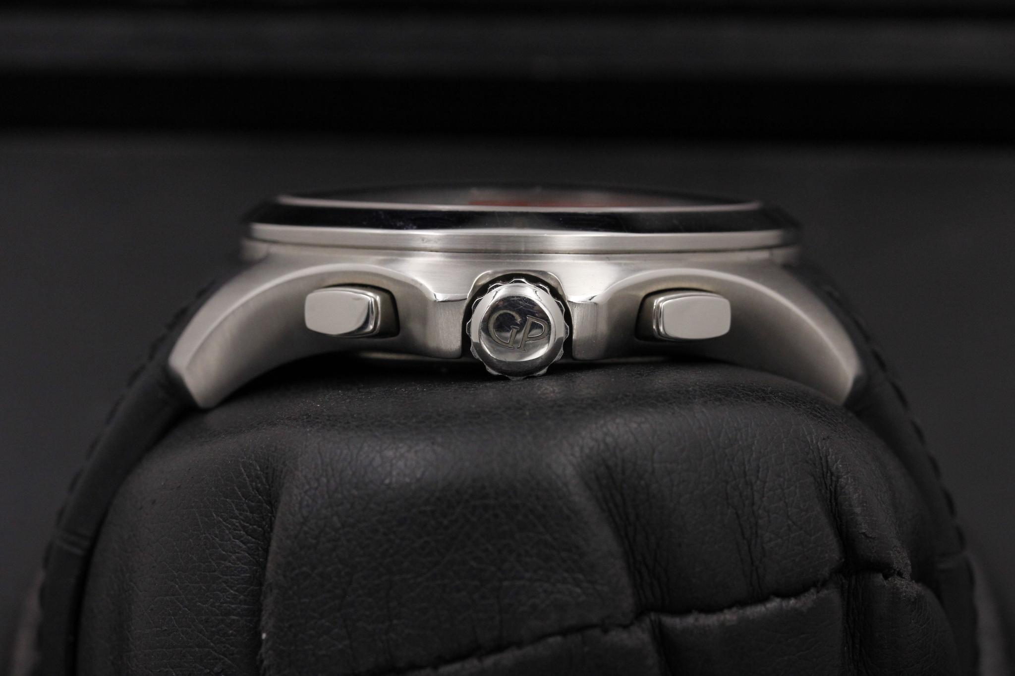 Watch Image 3