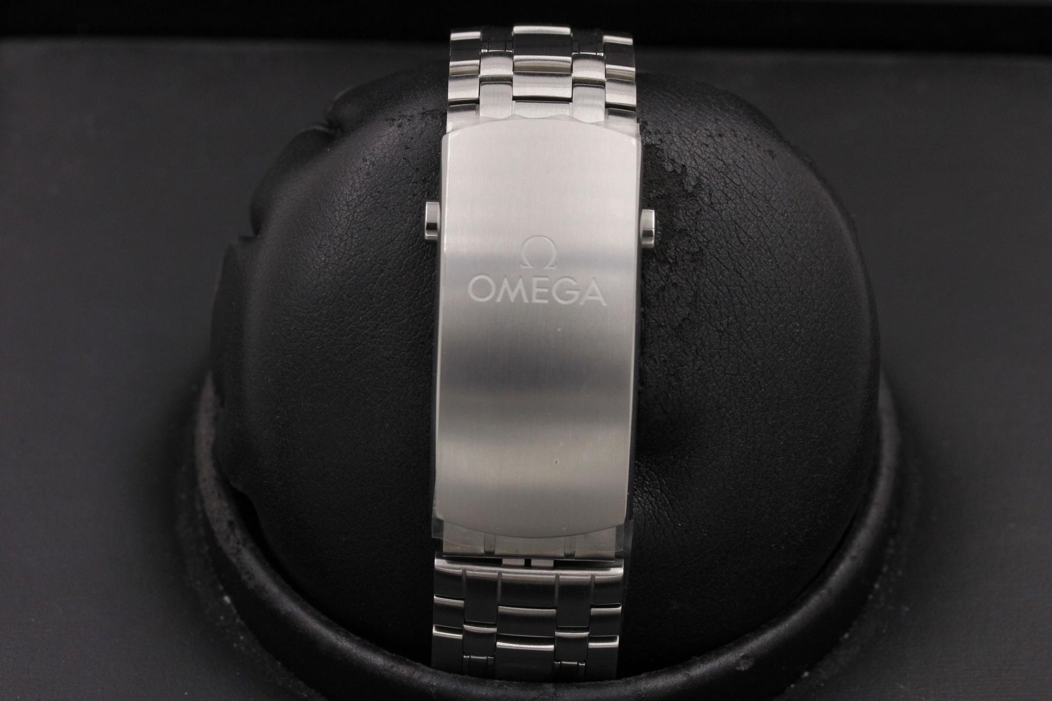 Watch Image 8