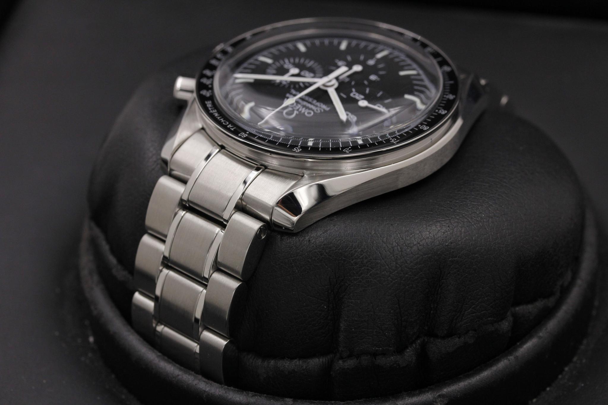 Watch Image 5