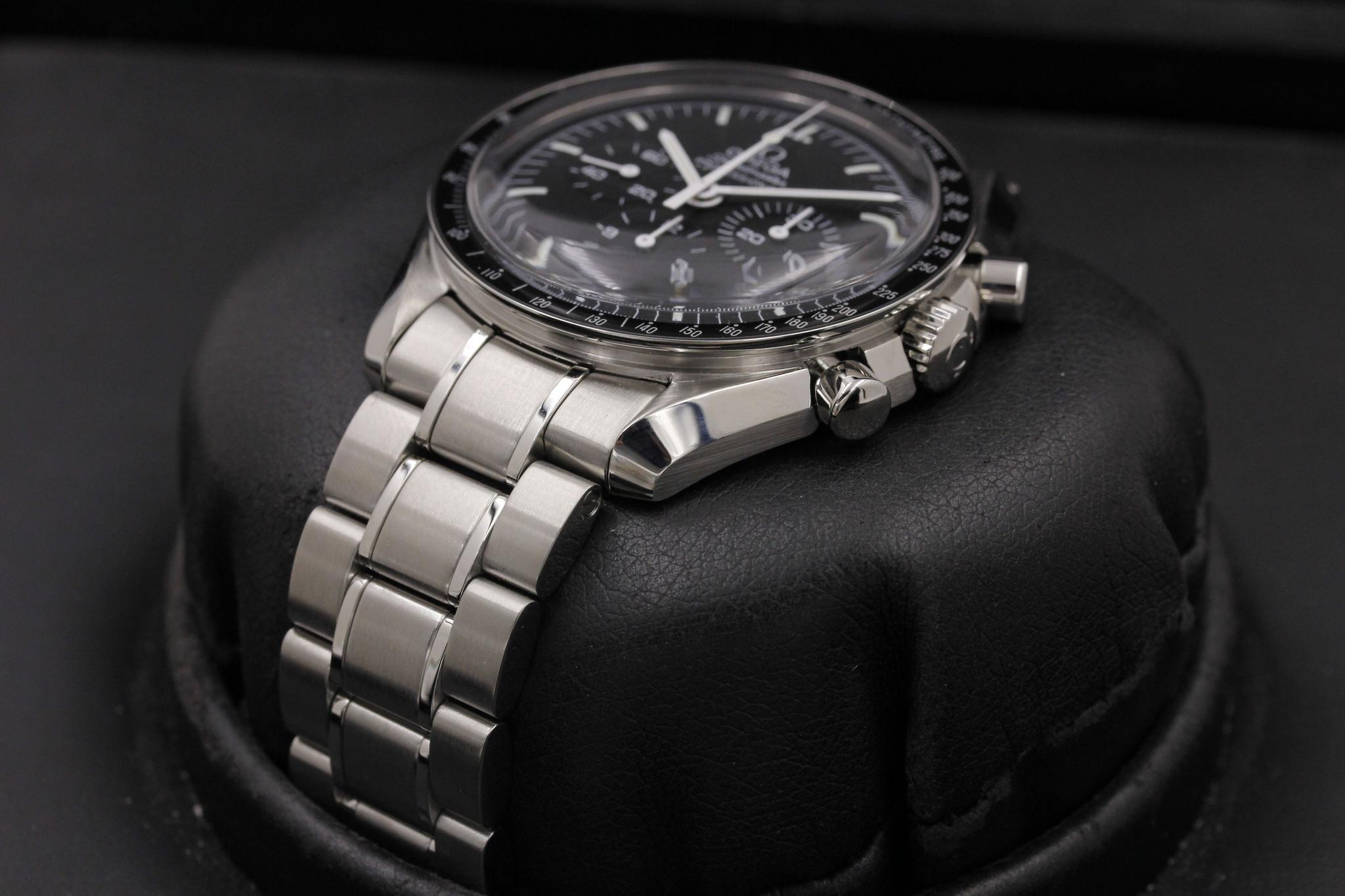 Watch Image 2