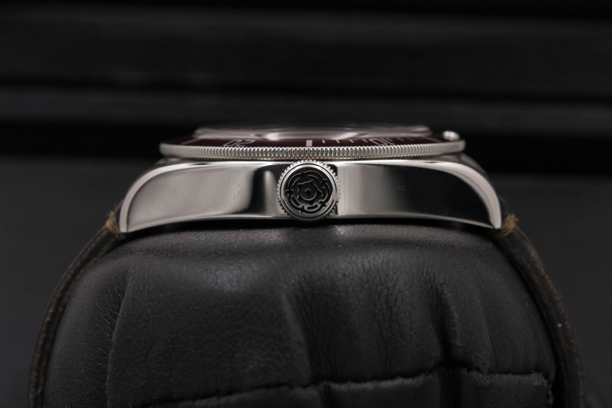 Watch Image 3