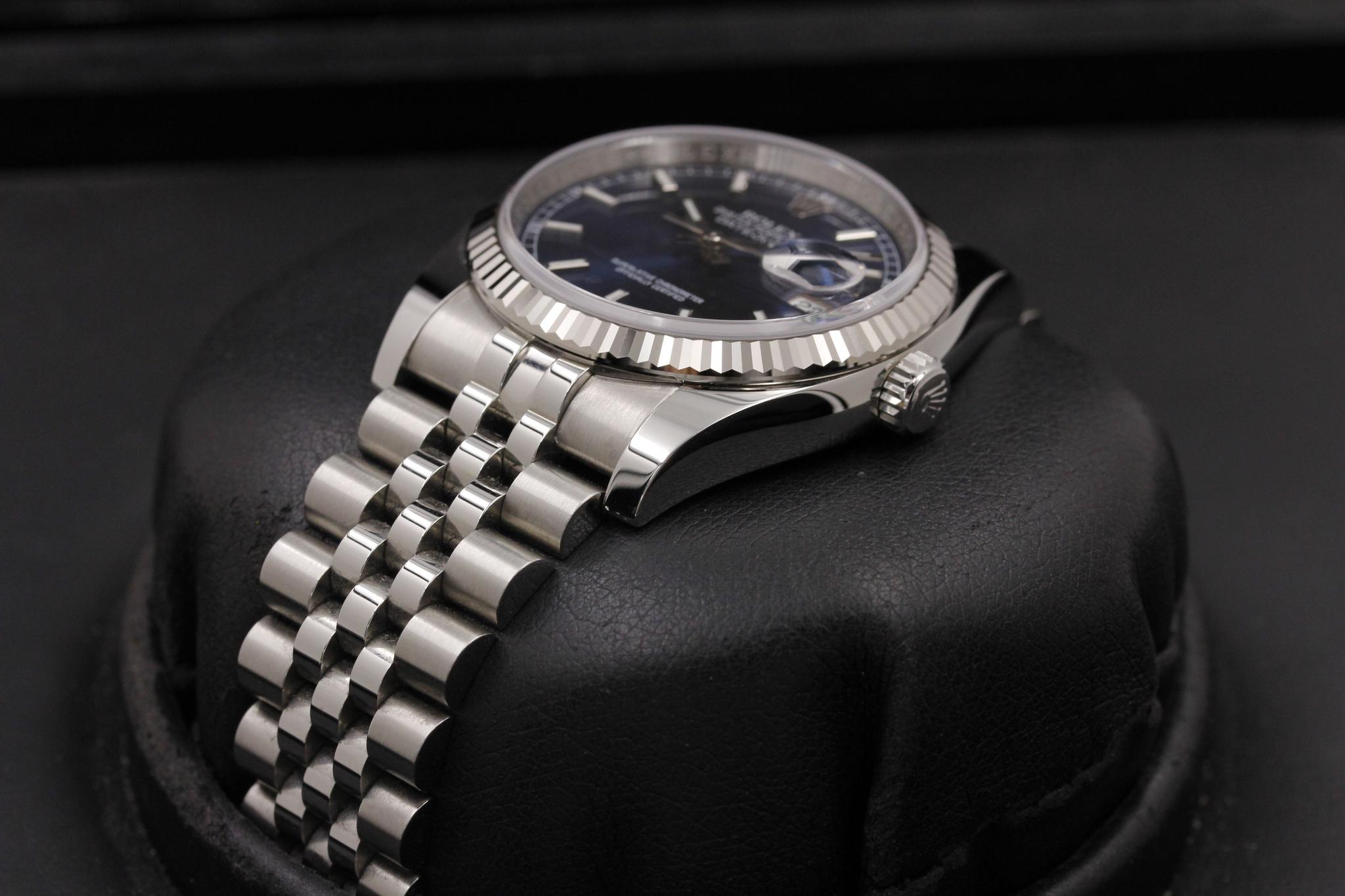 Watch Image 2