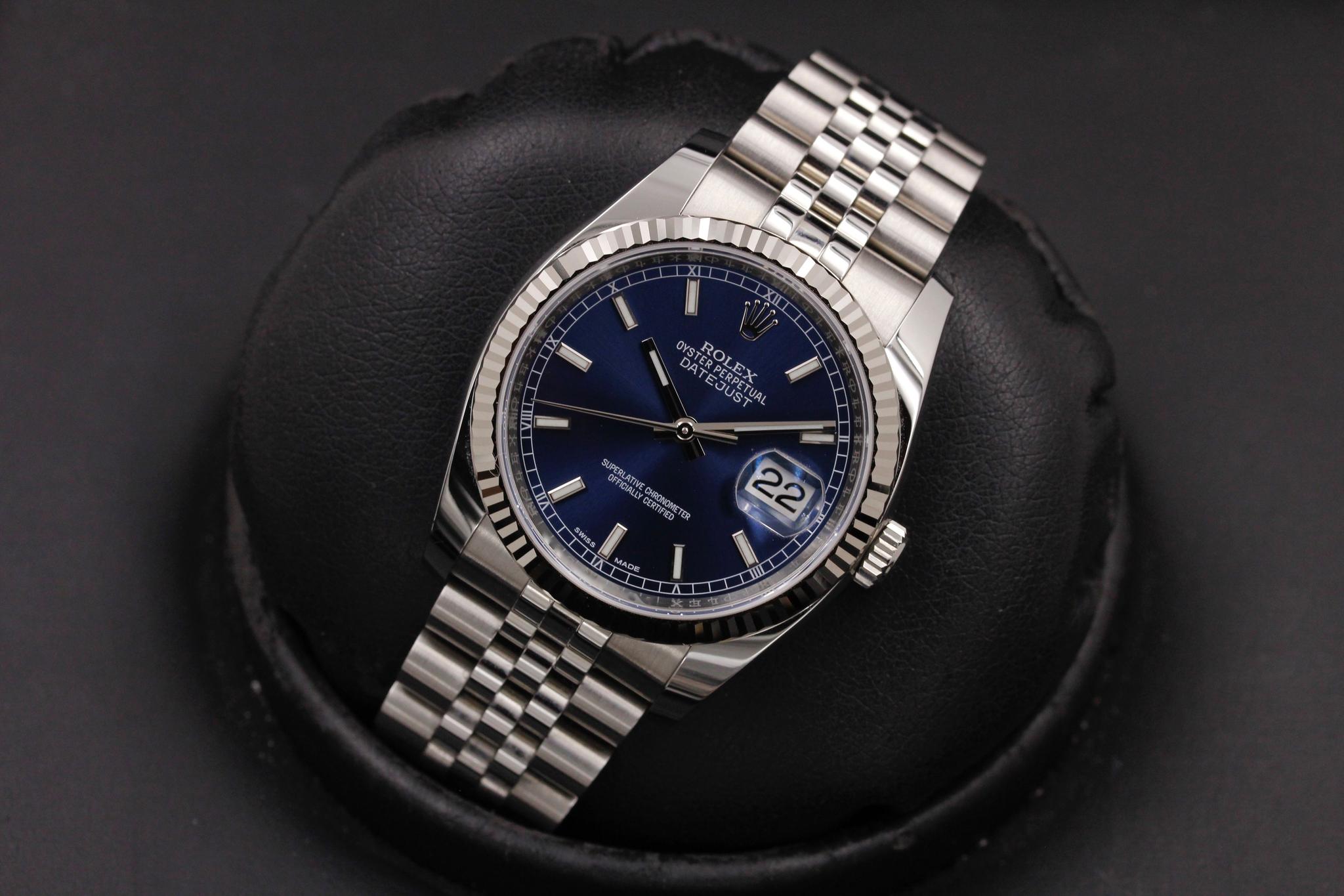 Watch Image 10