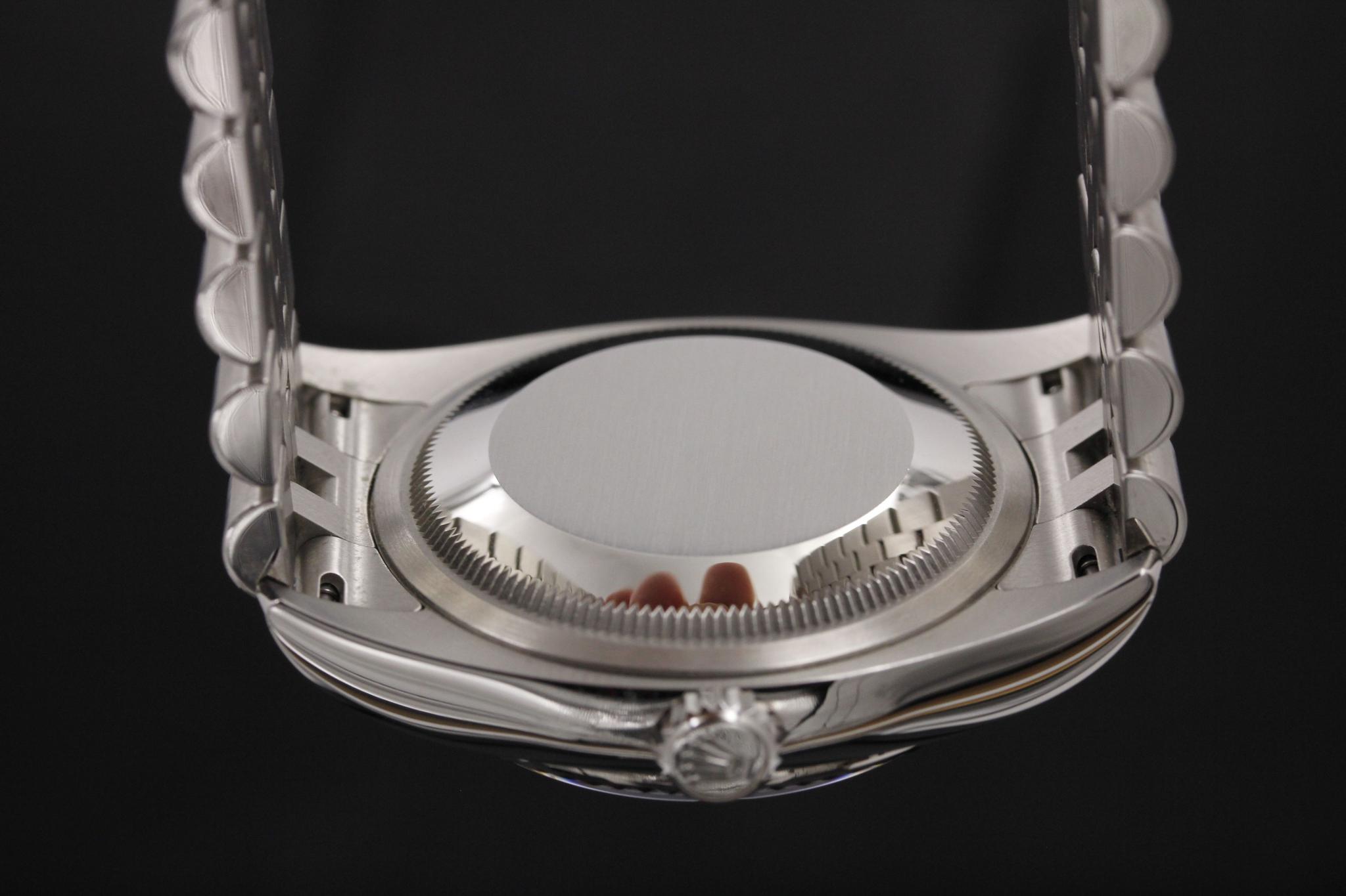 Watch Image 7