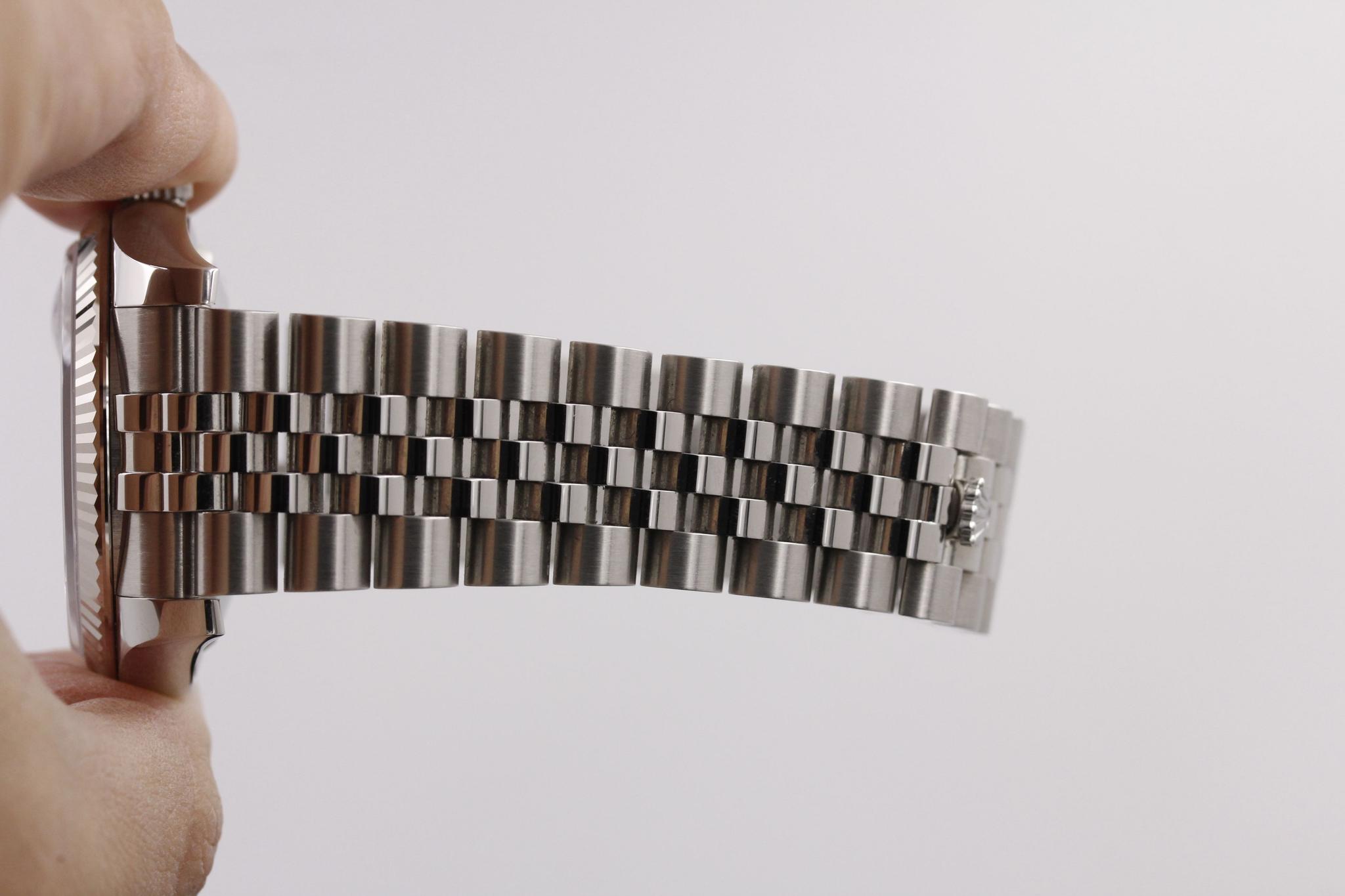 Watch Image 9