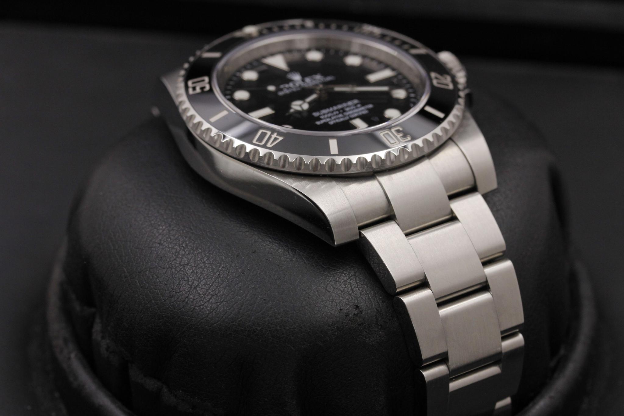 Watch Image 6