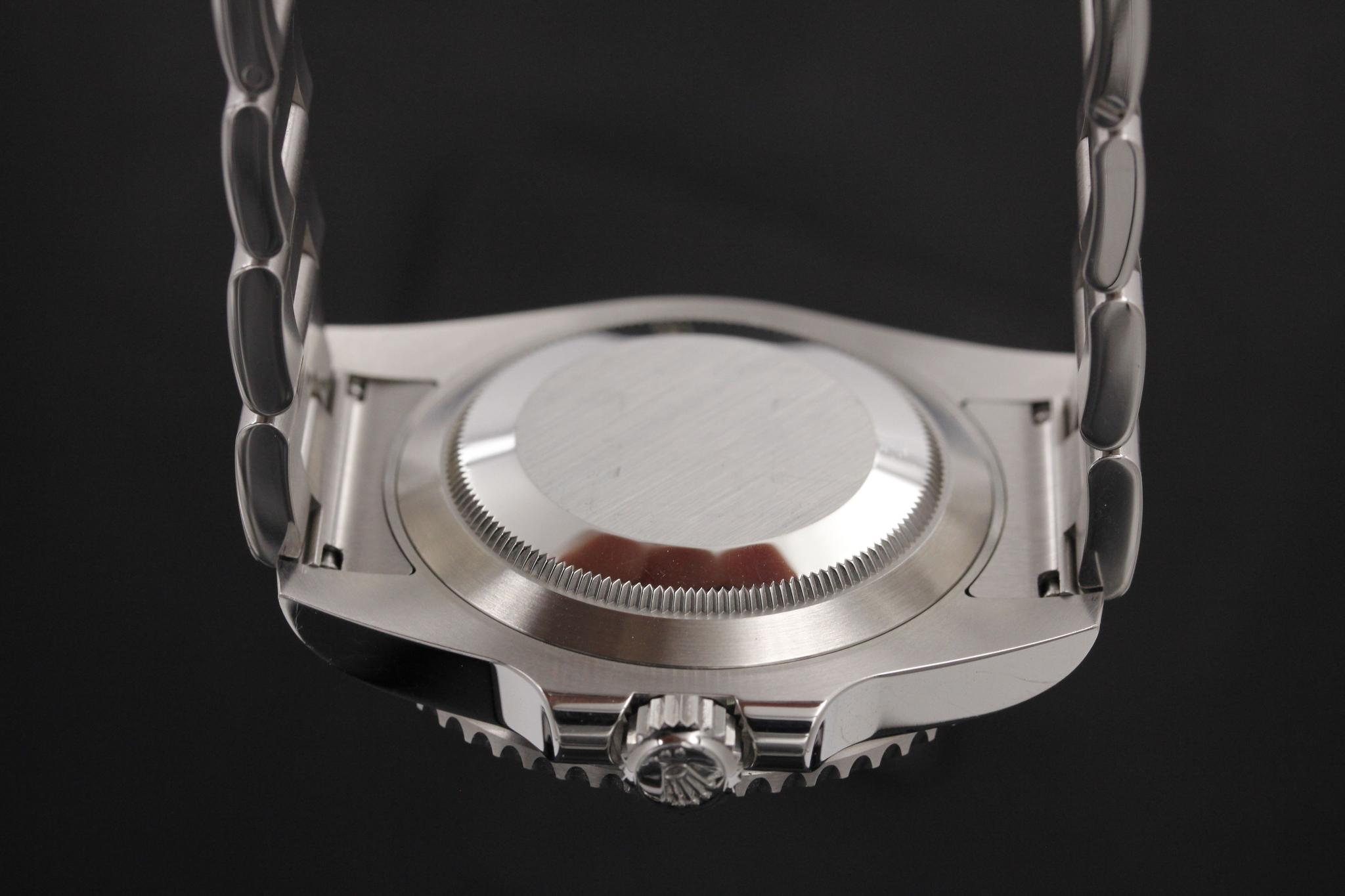 Watch Image 7