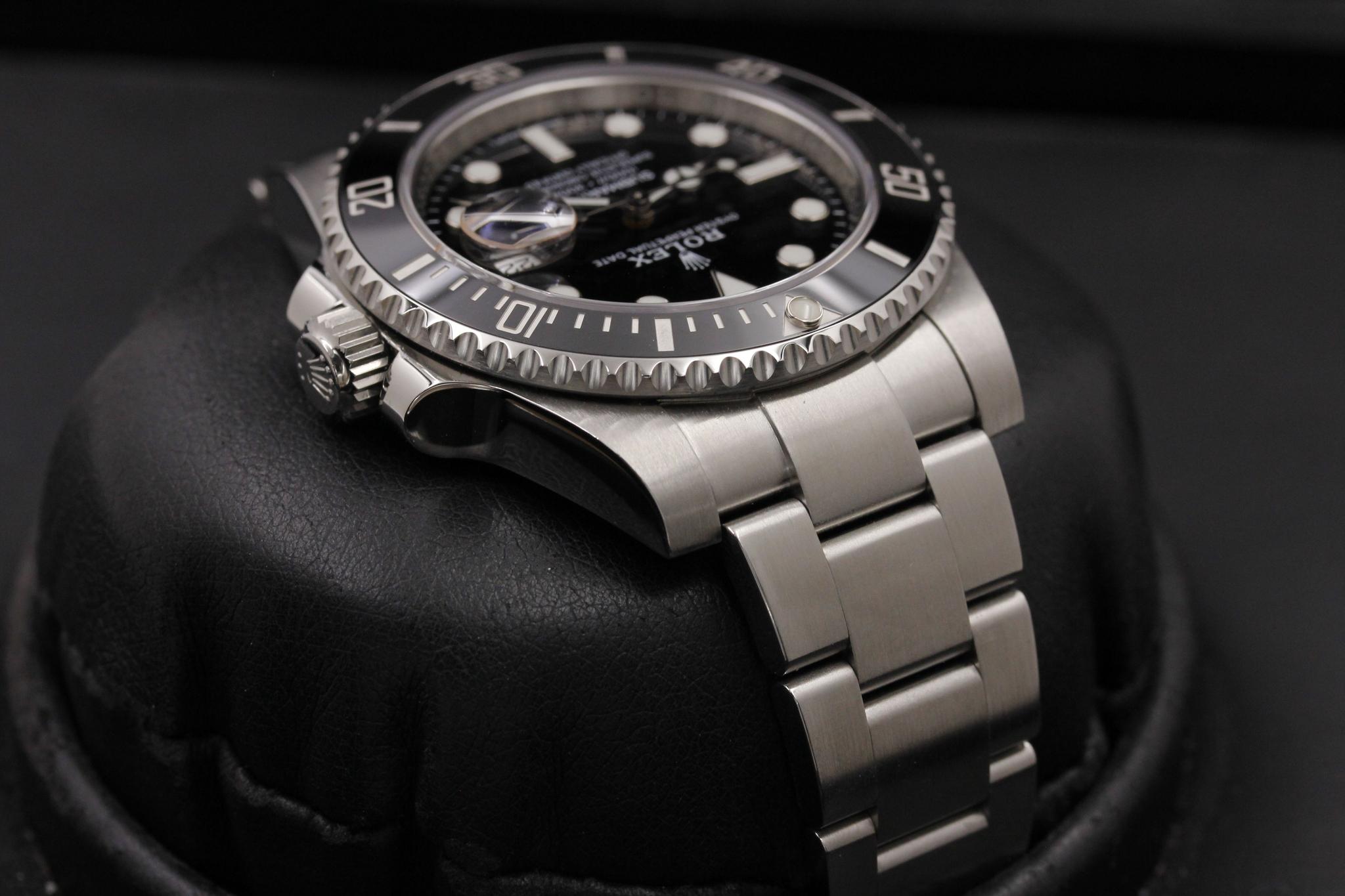 Watch Image 4