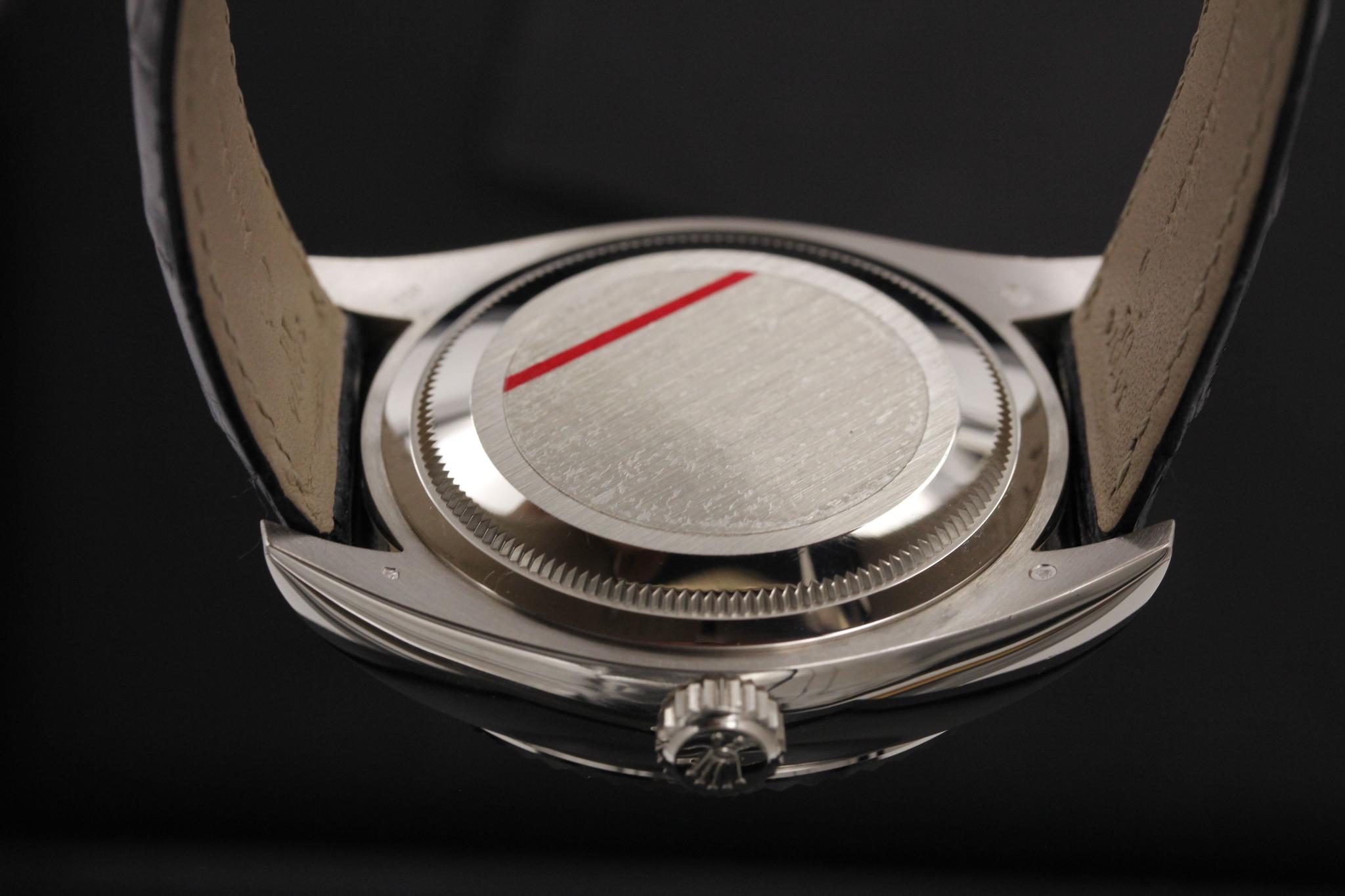 Watch Image 7