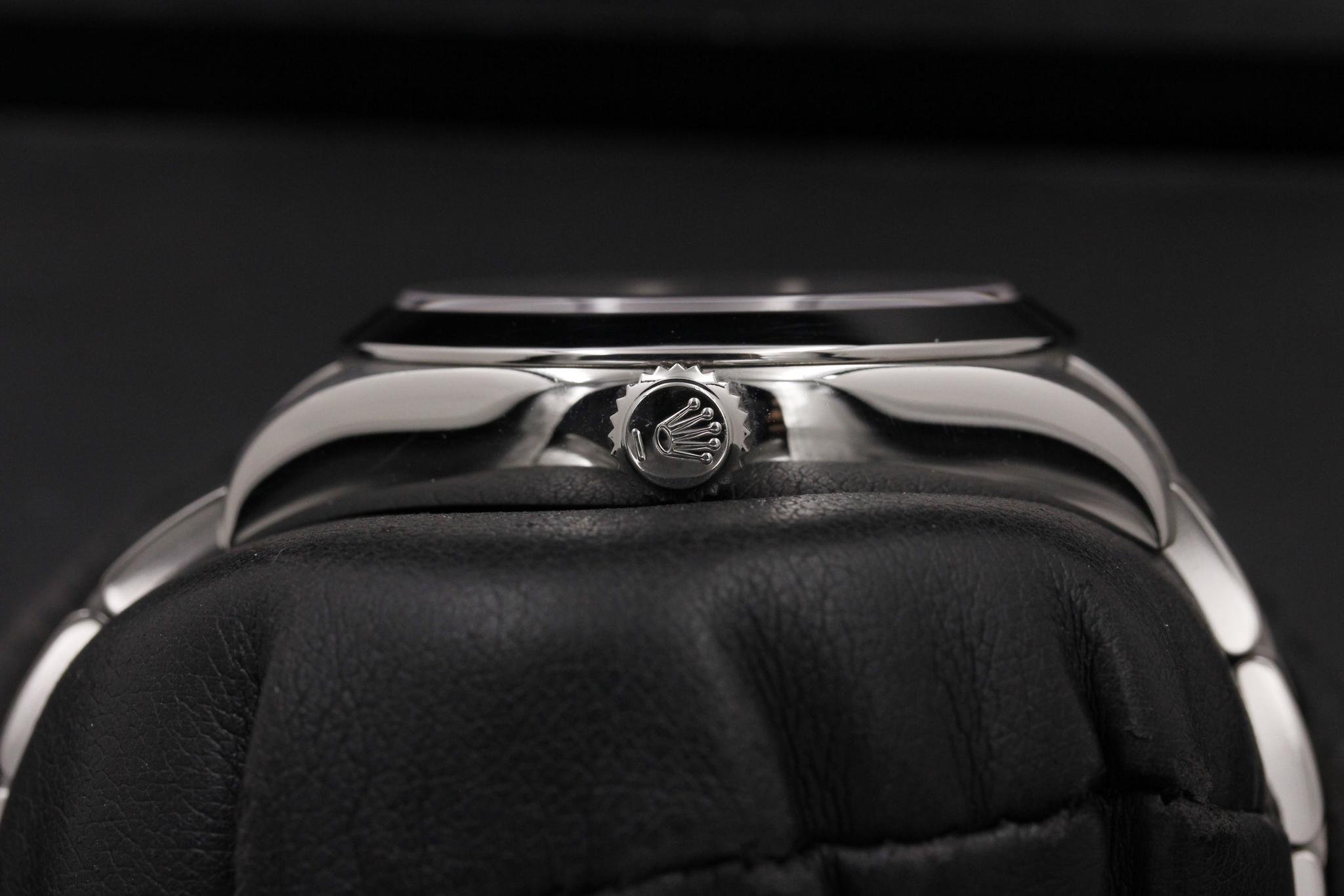 Watch Image 3