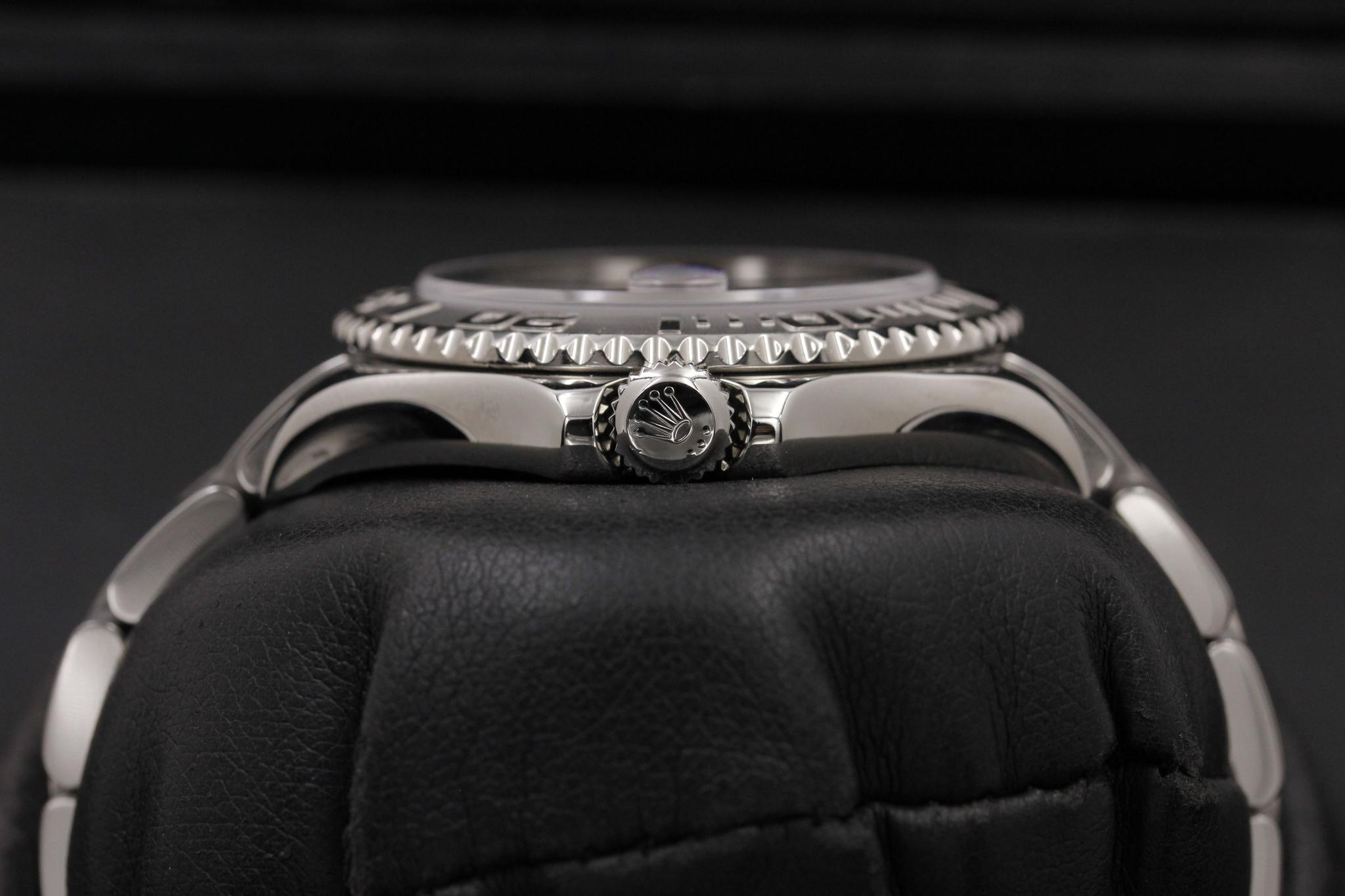 Watch Image 3