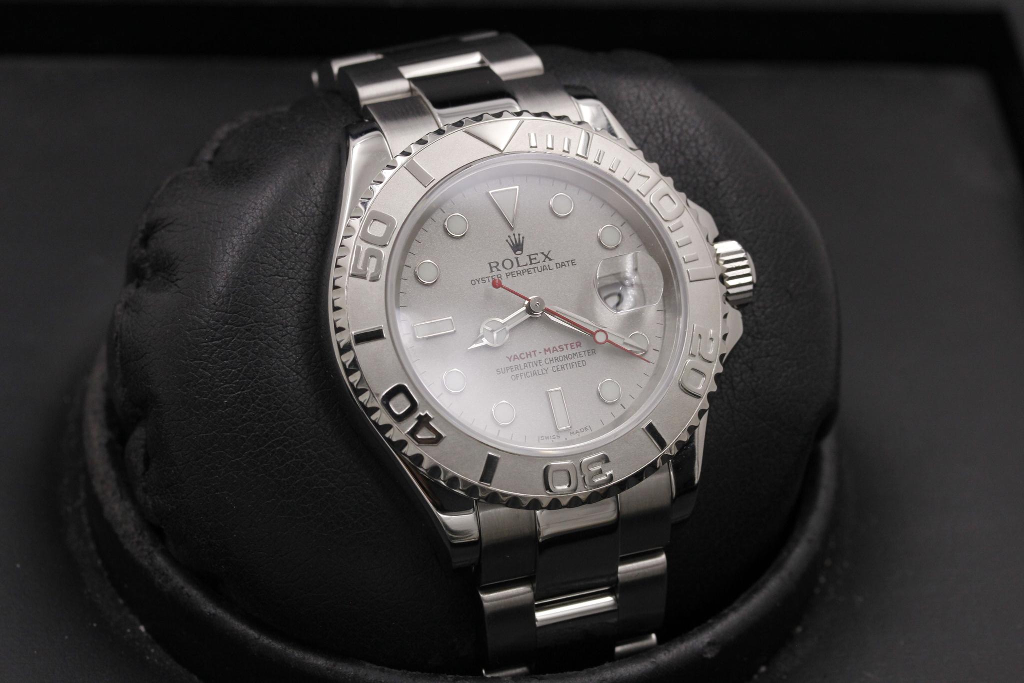 Watch Image 10