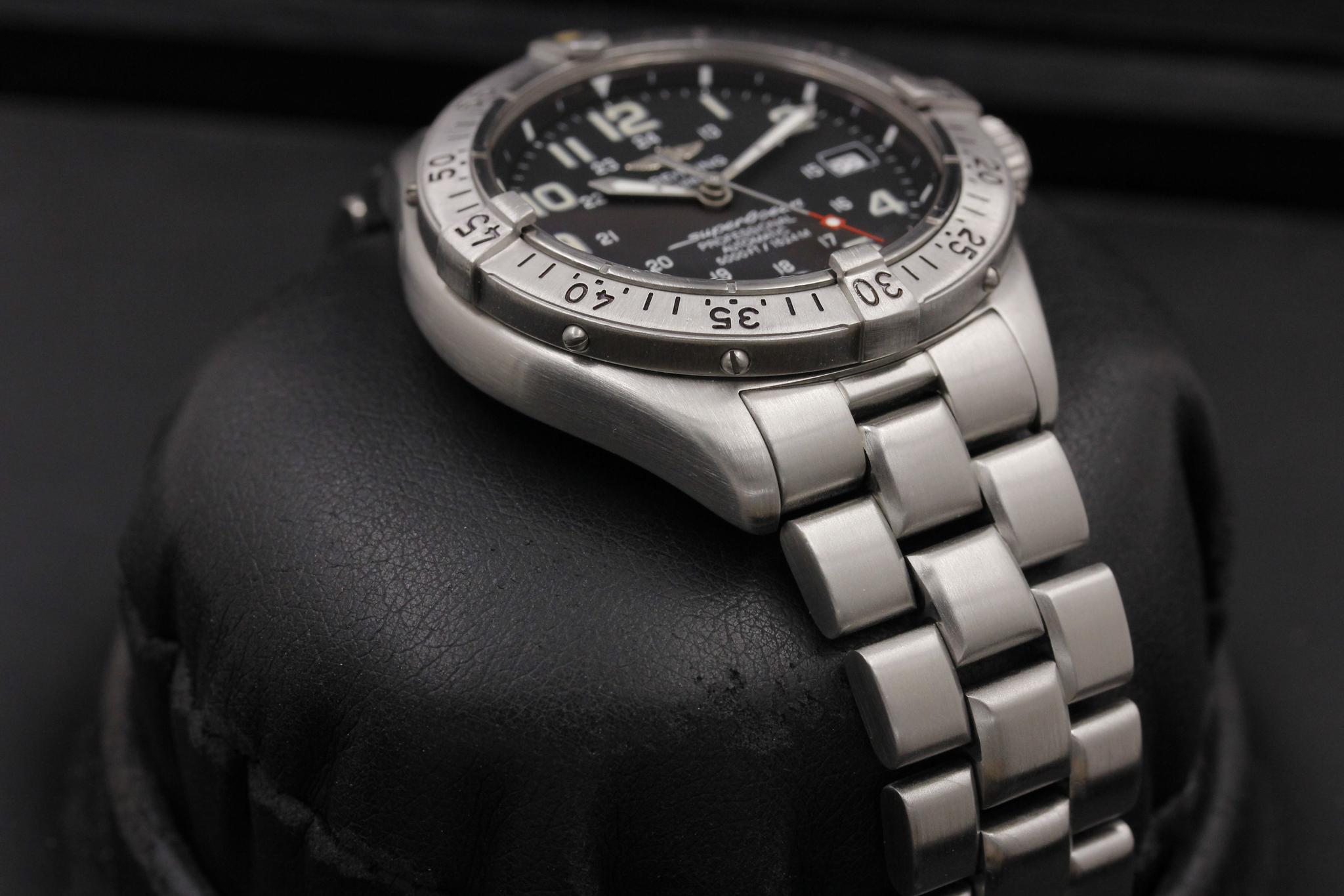 Watch Image 6