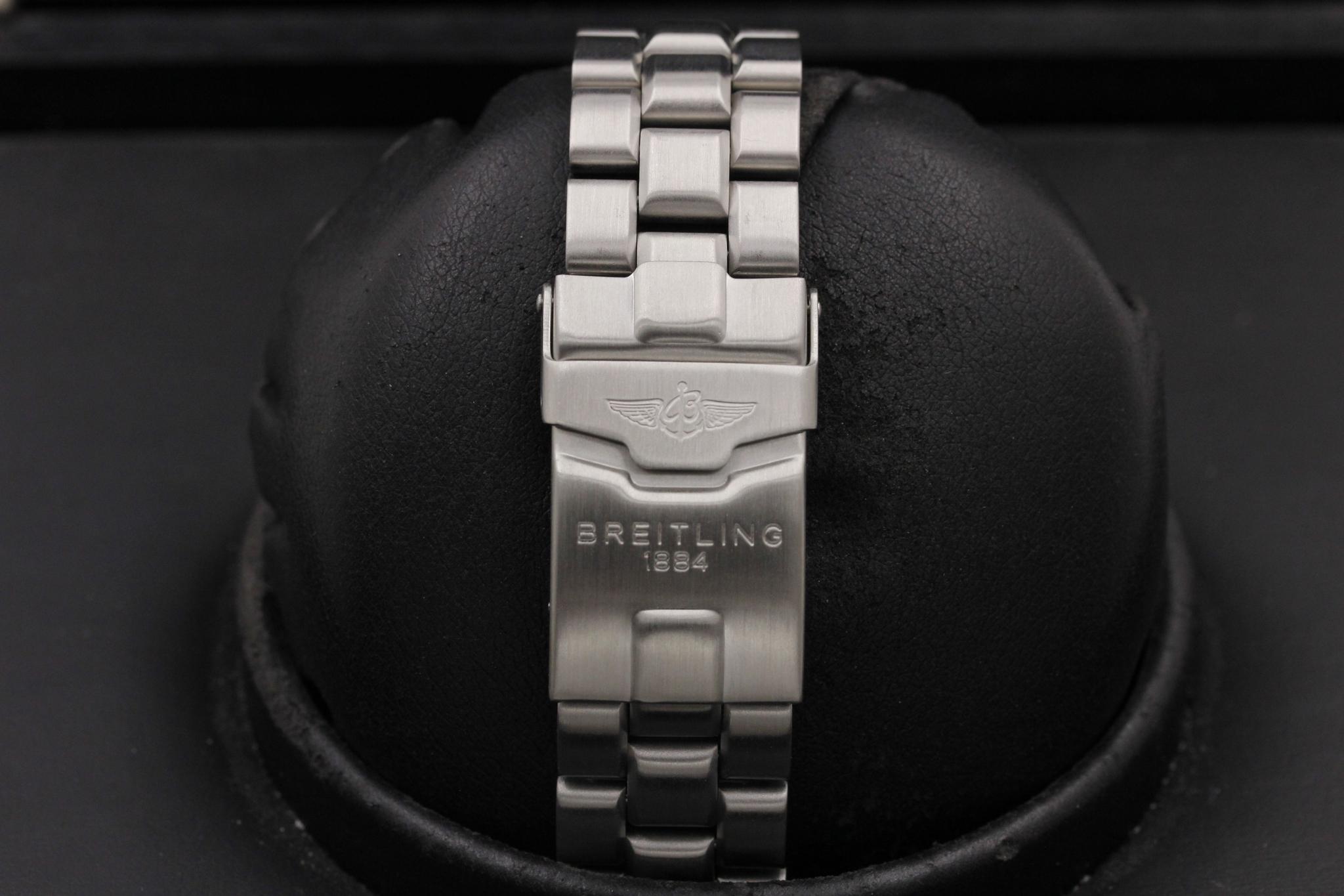 Watch Image 7