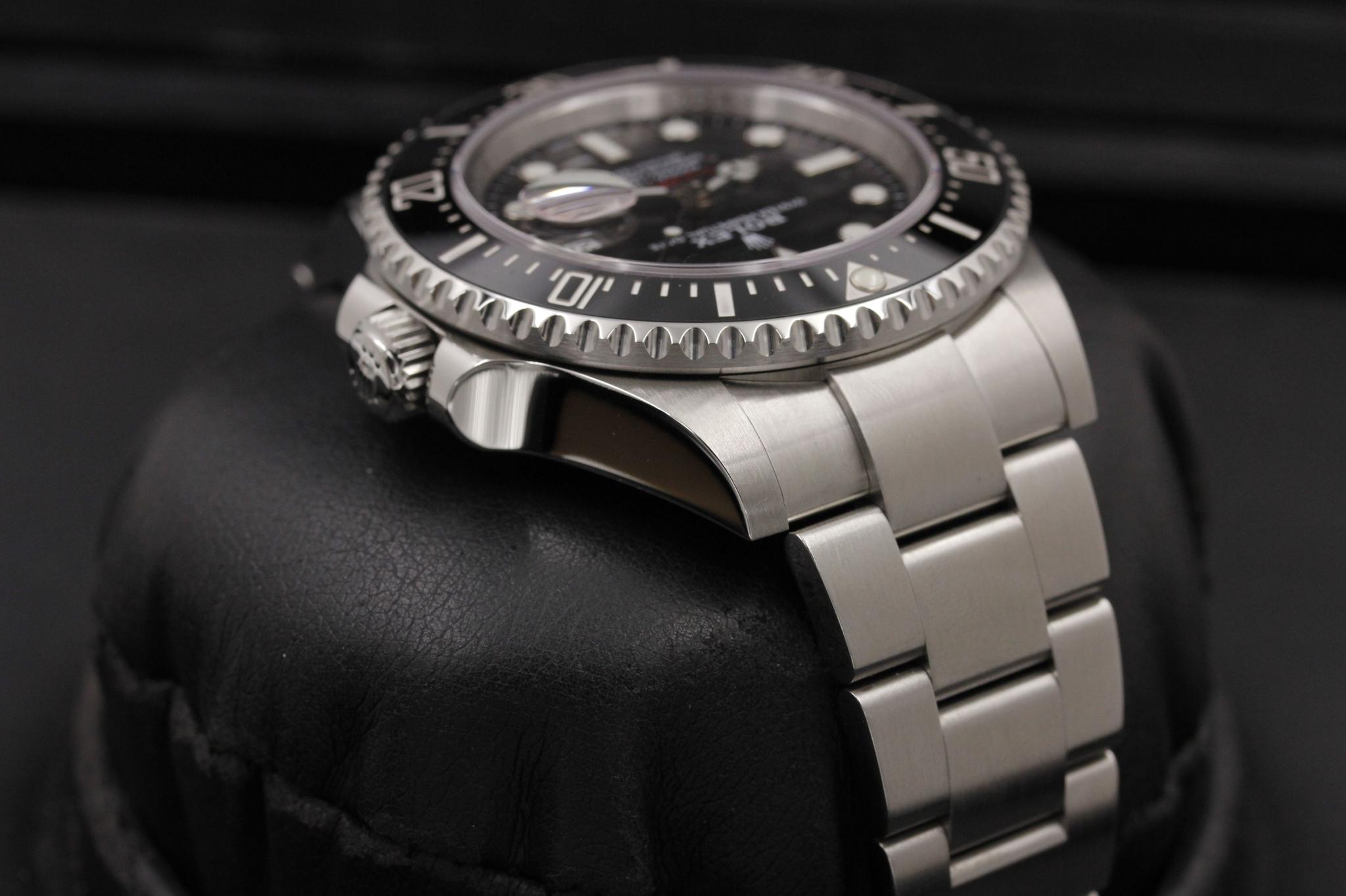 Watch Image 4