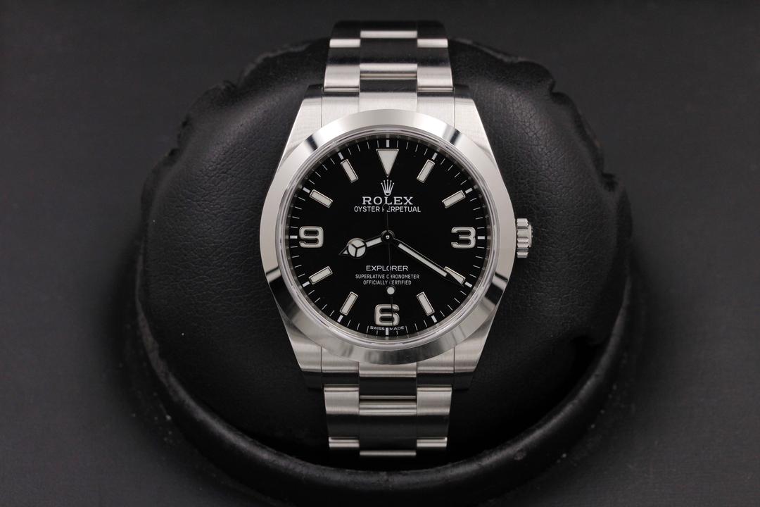 Rolex Explorer I 214270