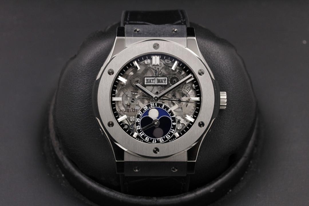 Hublot Classic Aero Fusion Annual Calendar 517.nx.0170.lr
