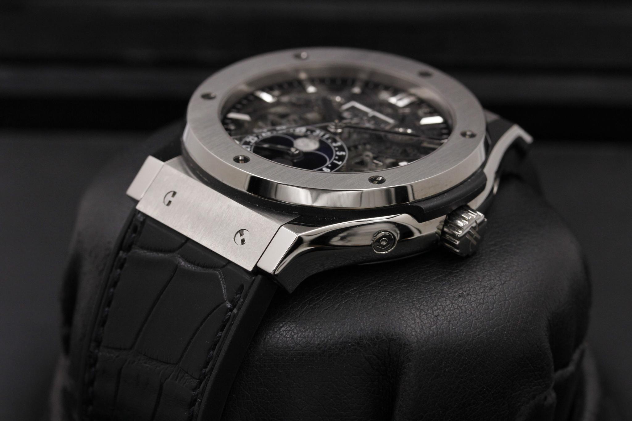 Watch Image 2