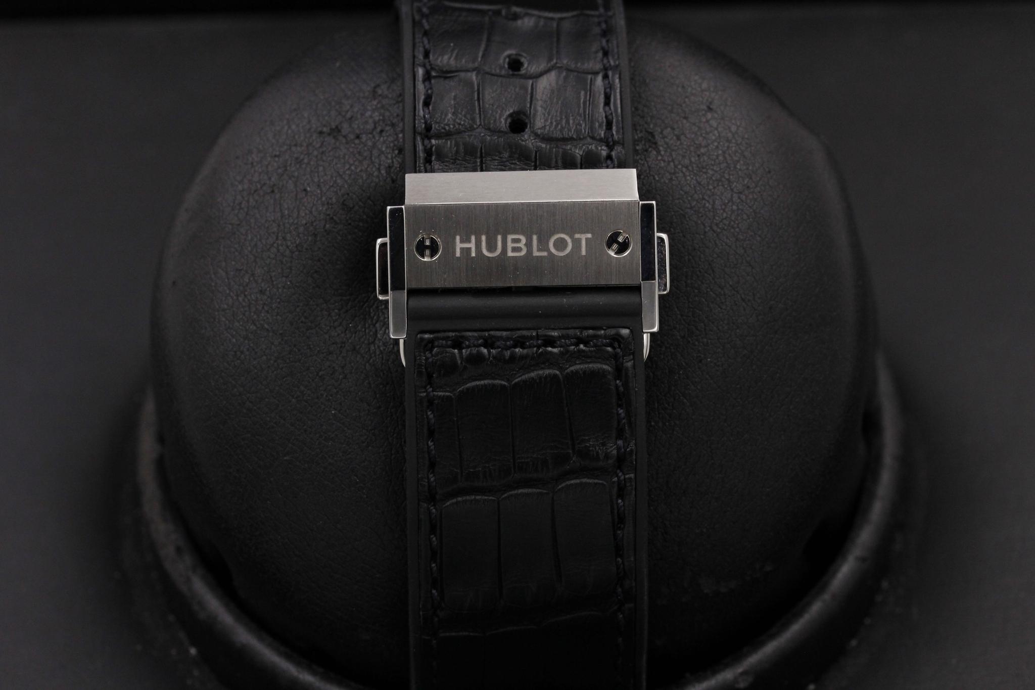 Watch Image 8