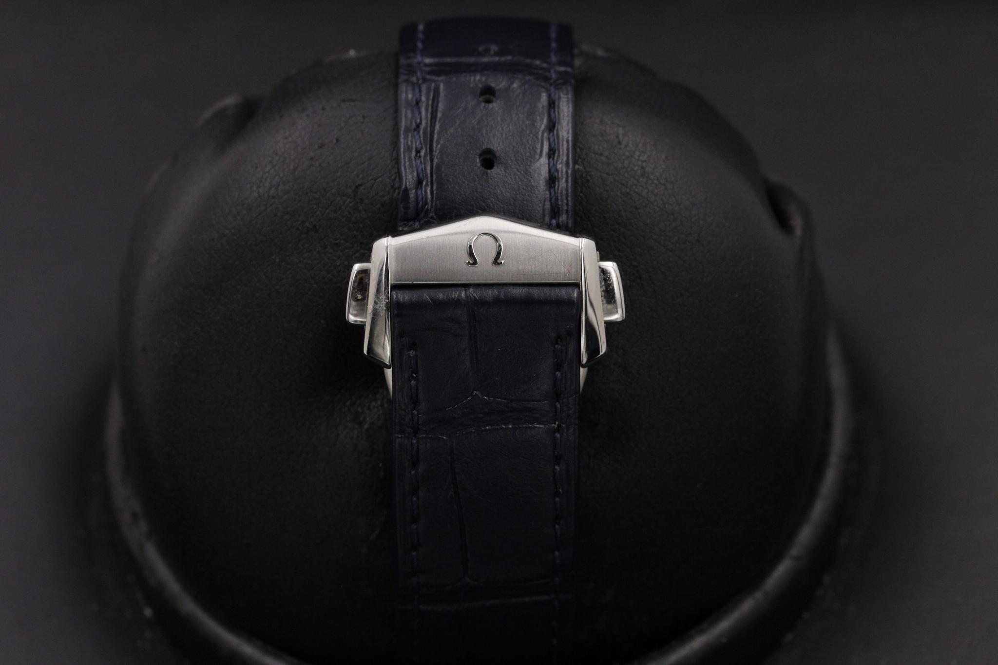 Watch Image 8