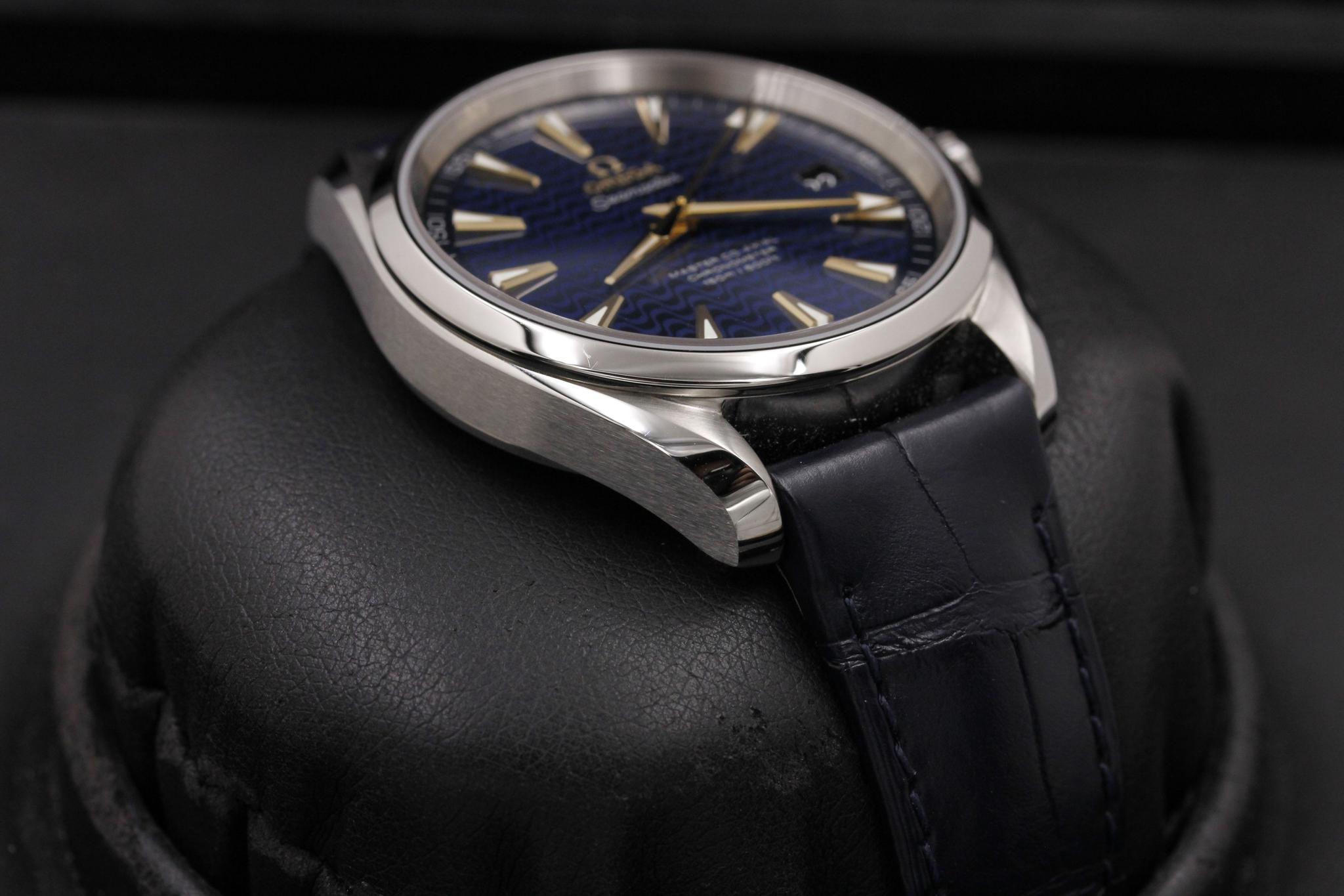 Watch Image 6