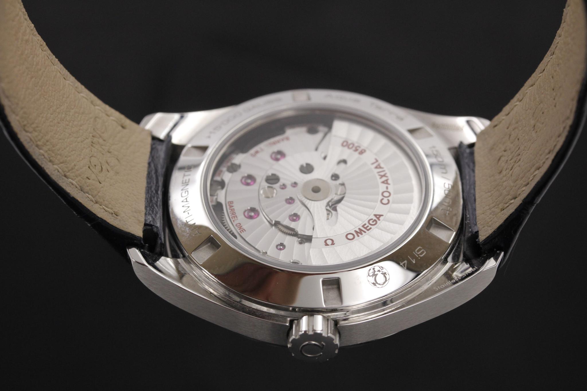 Watch Image 7