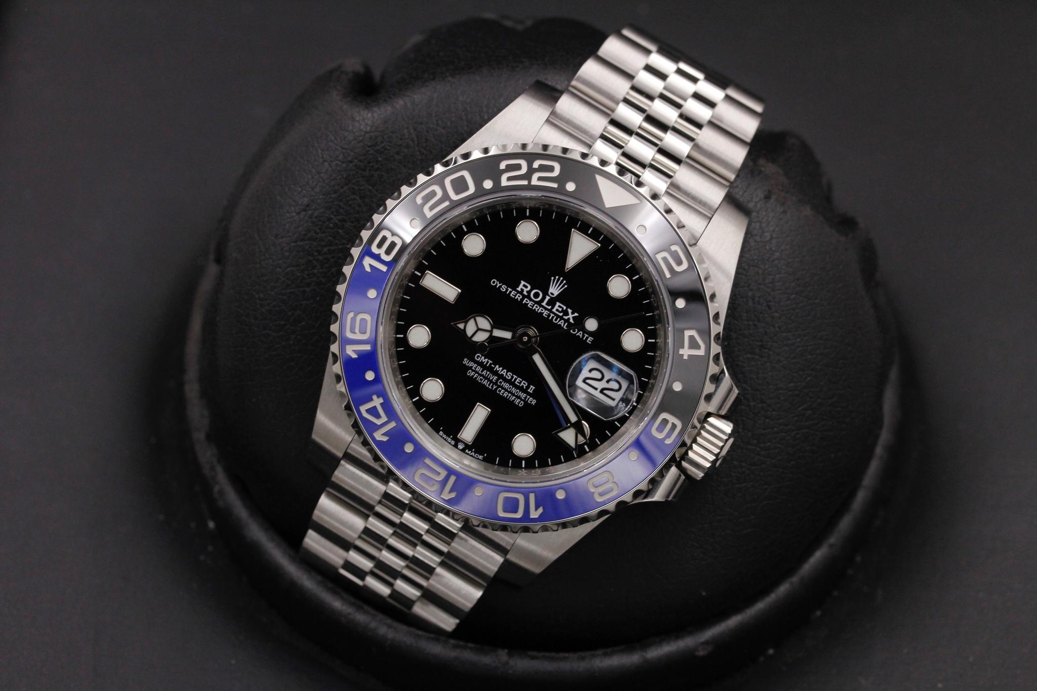 Watch Image 9