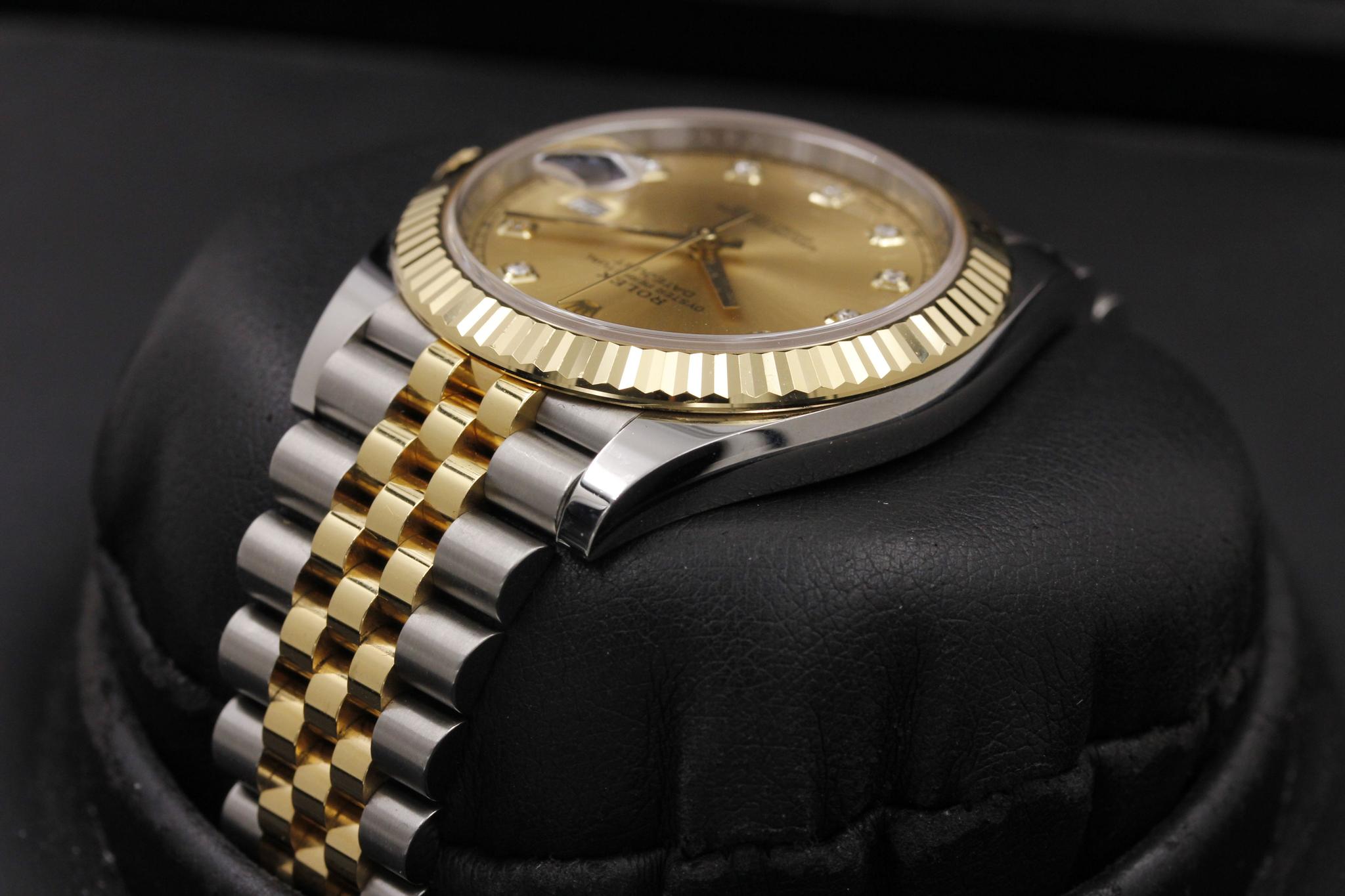 Watch Image 5