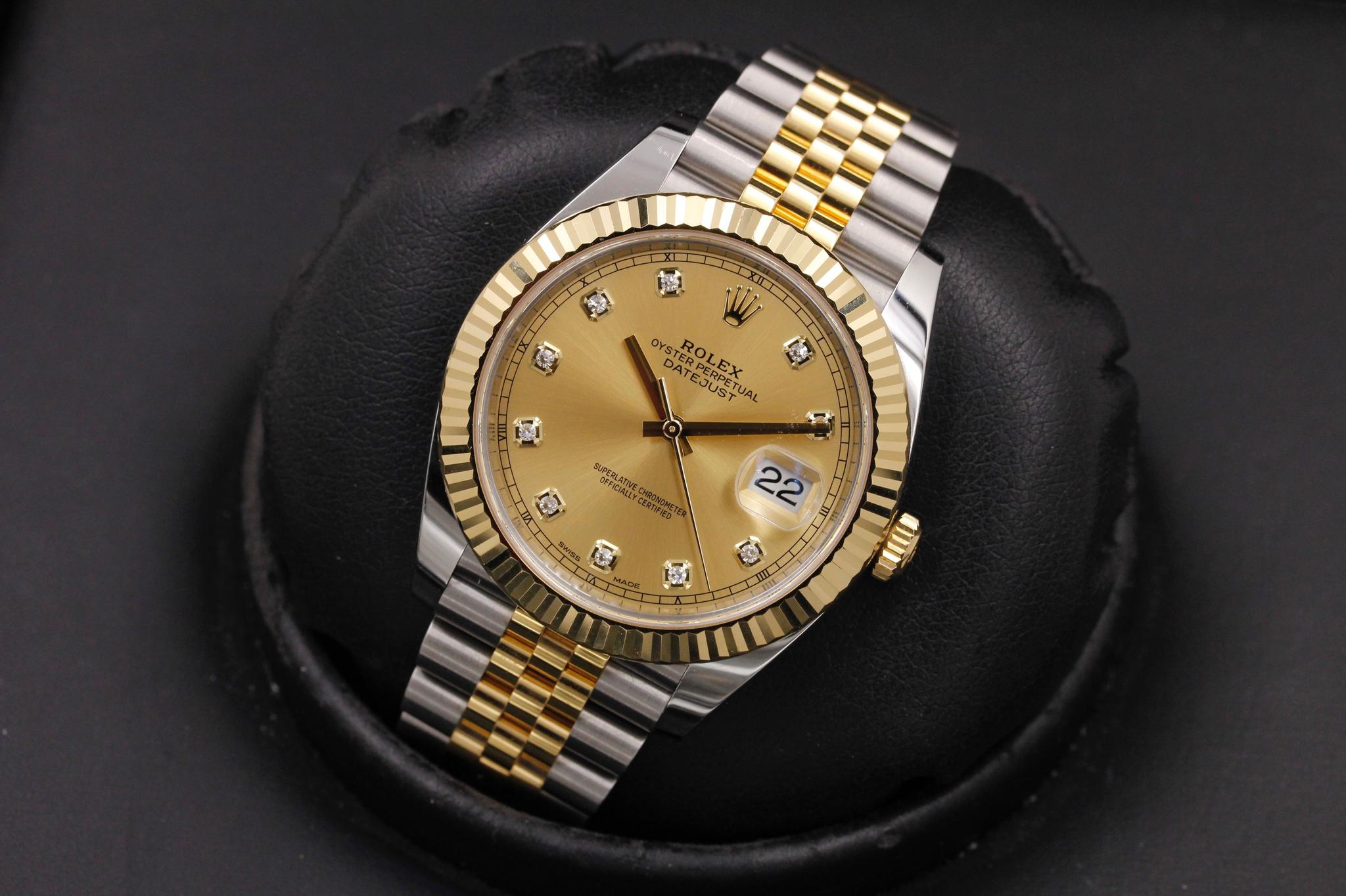 Watch Image 9
