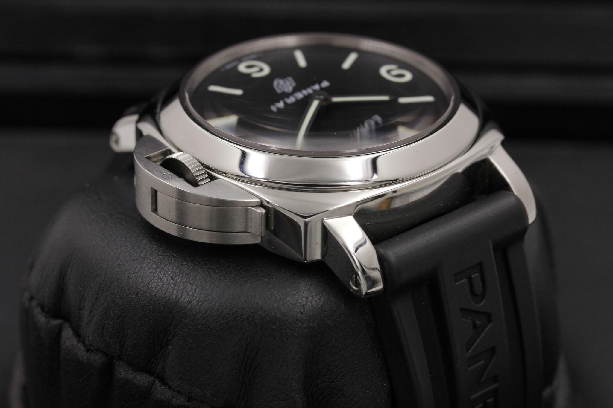 Watch Image 4
