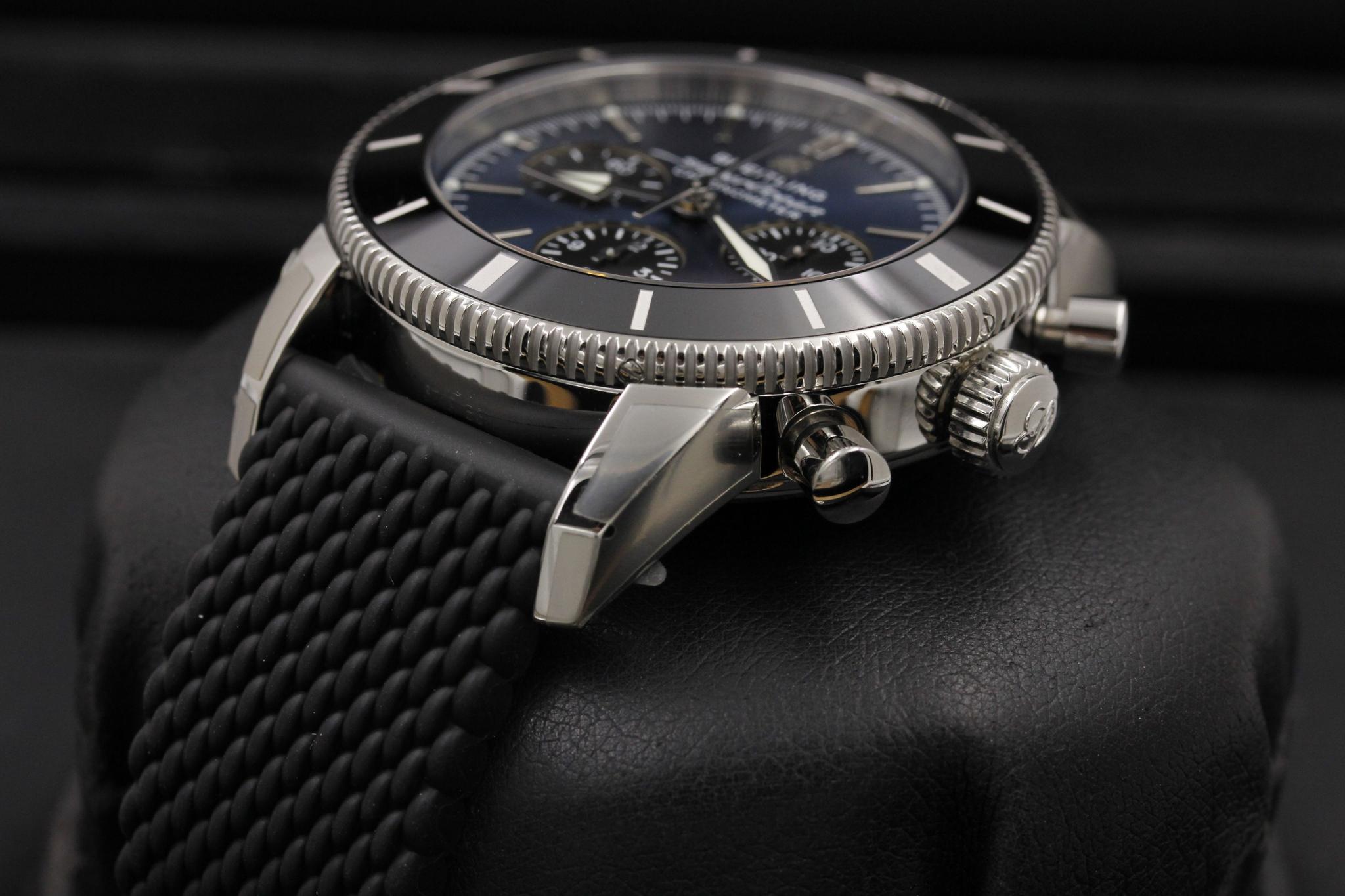 Watch Image 2