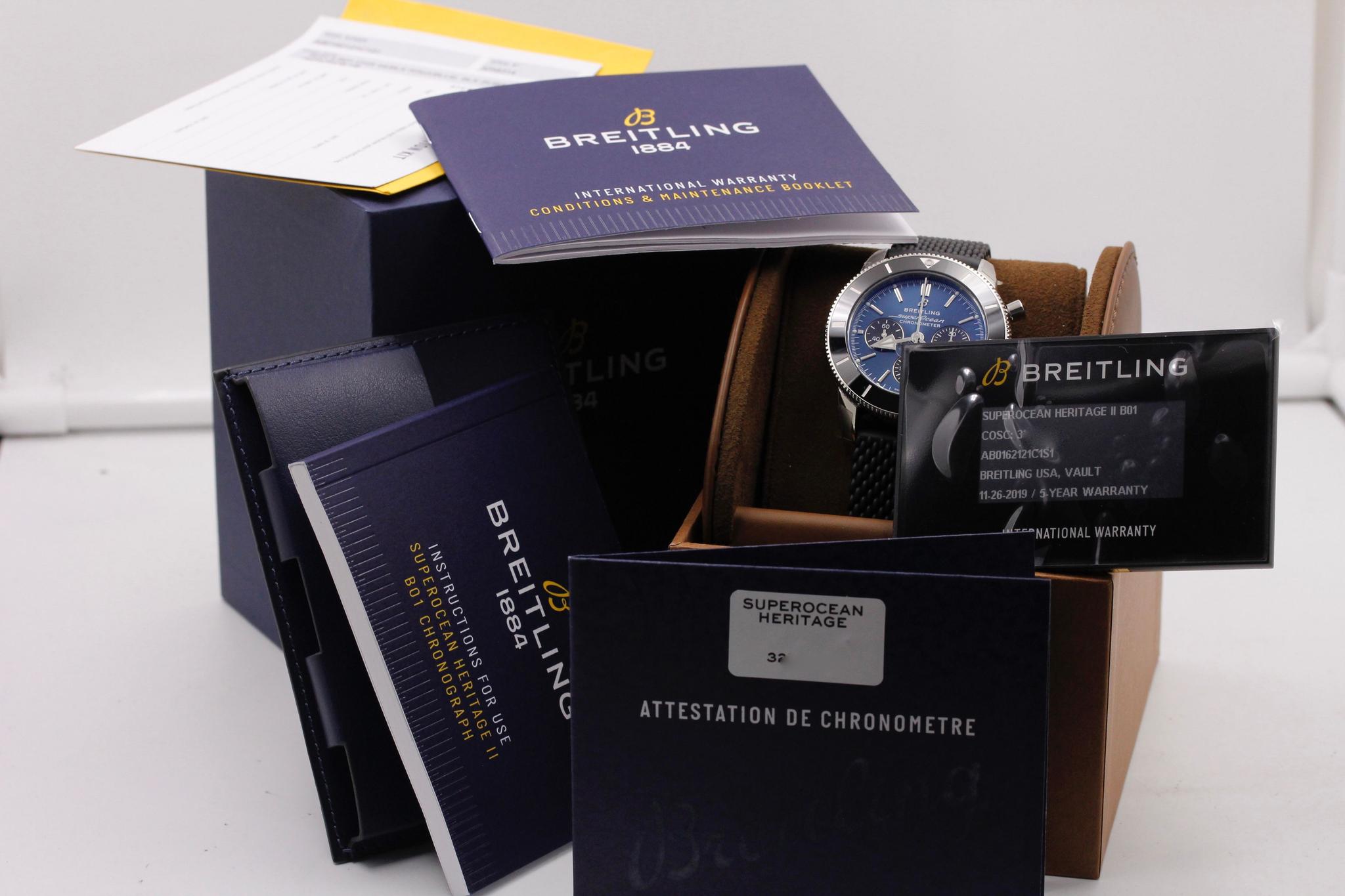 Watch Image 11