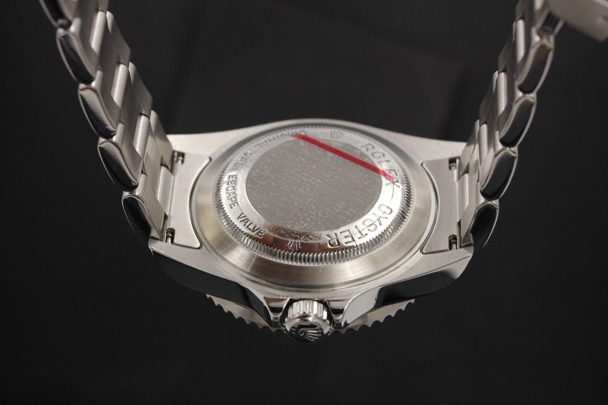 Watch Image 7