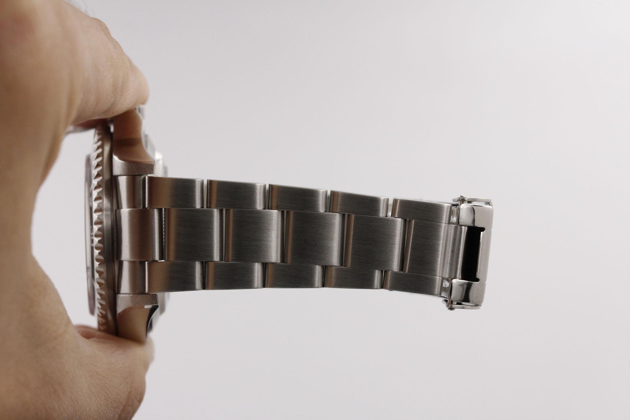 Watch Image 9