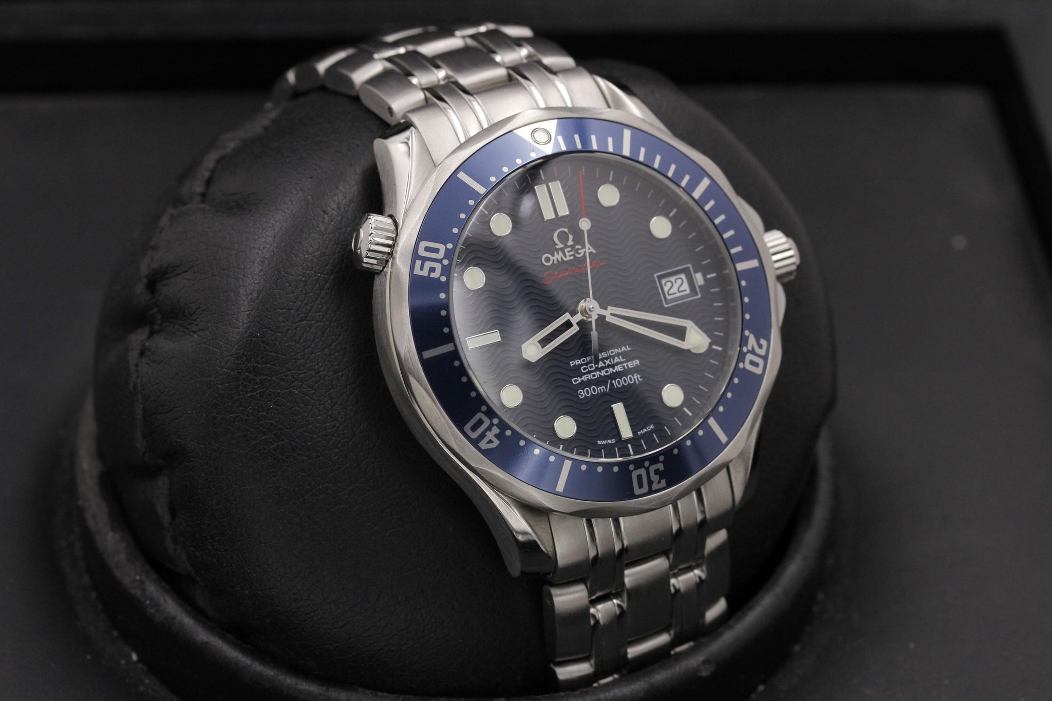 Watch Image 10
