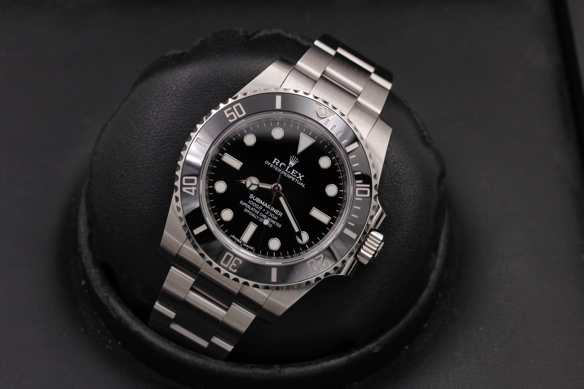 Watch Image 9