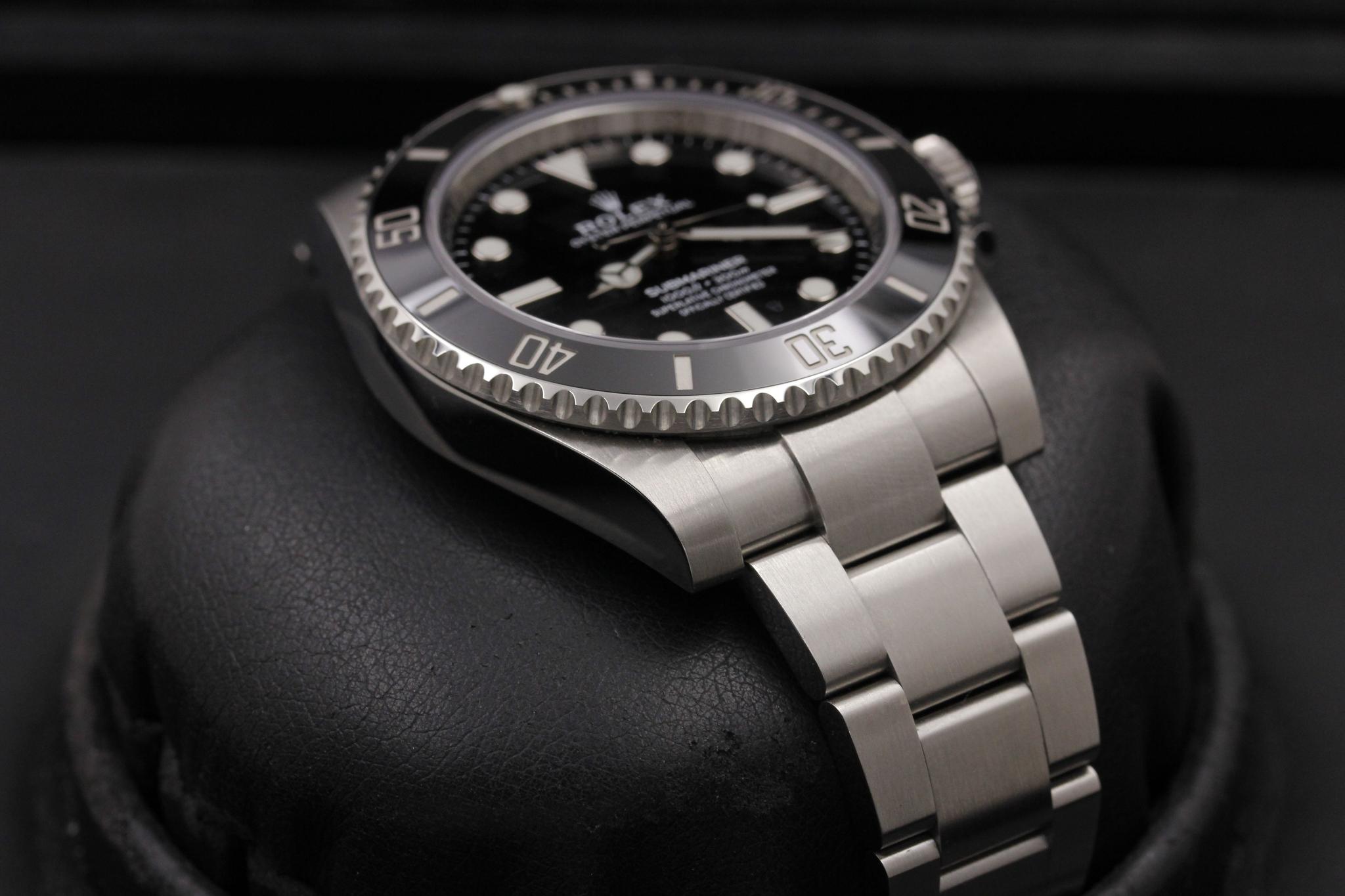 Watch Image 6