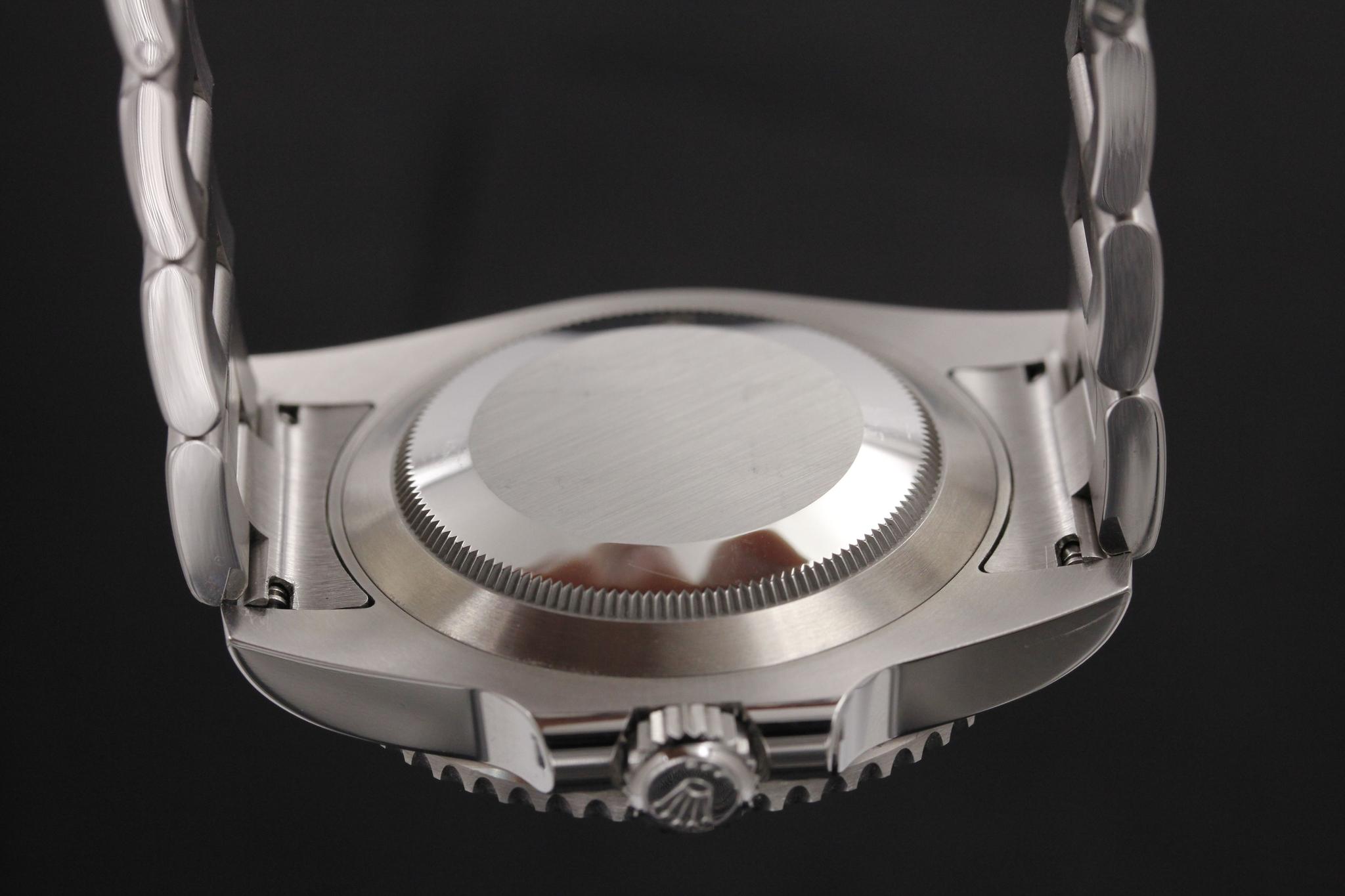 Watch Image 7
