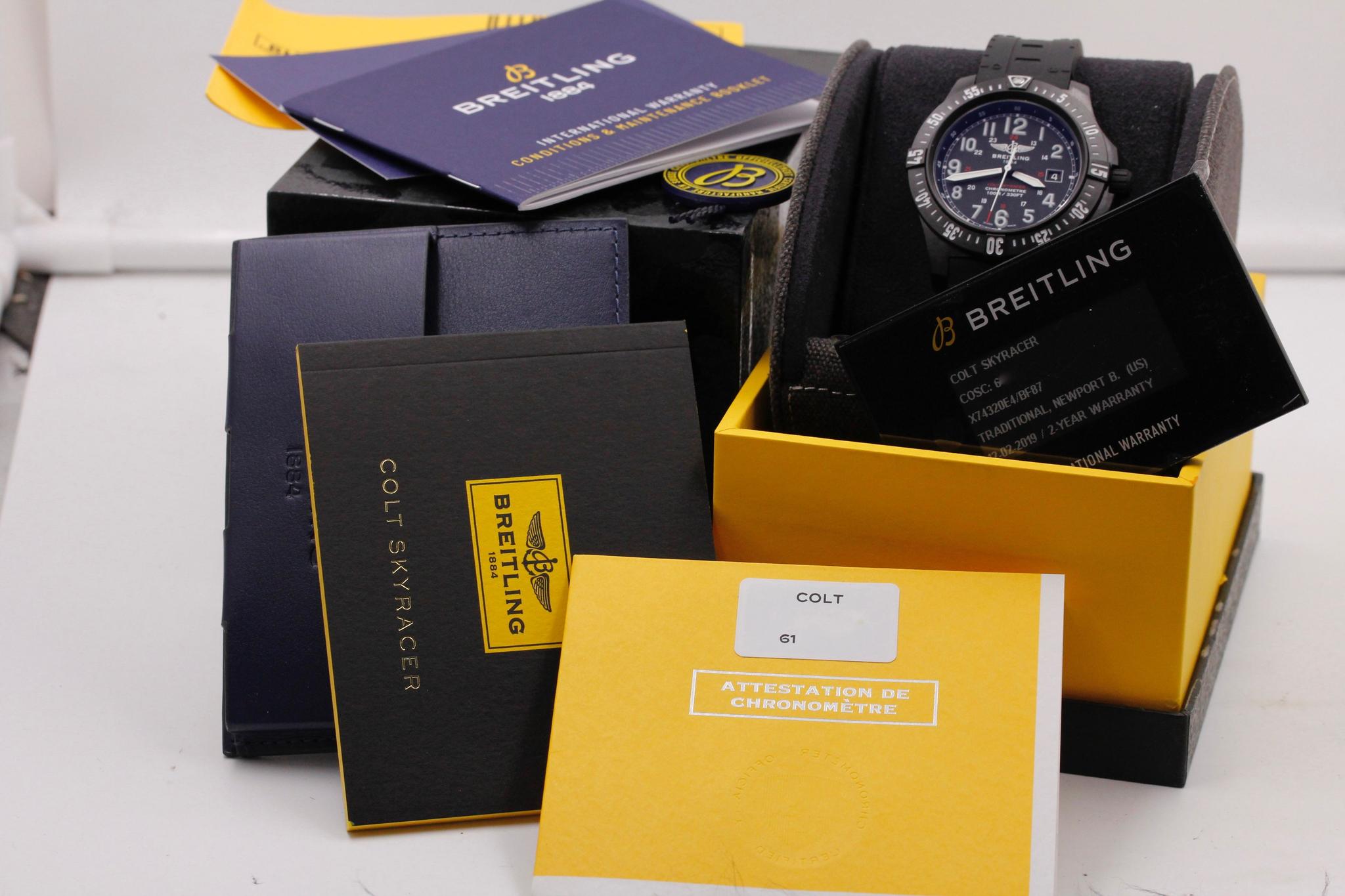 Watch Image 11