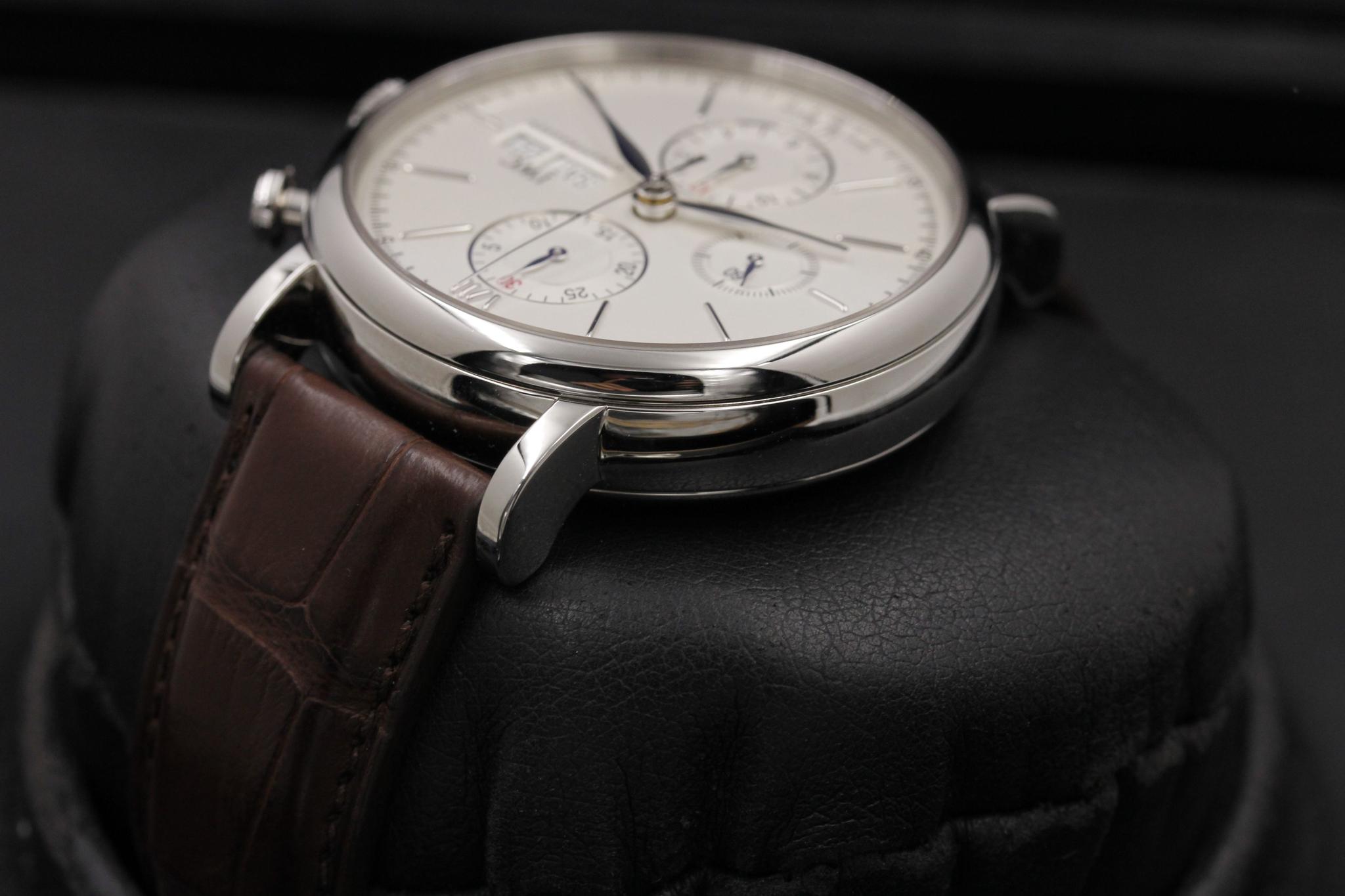 Watch Image 5