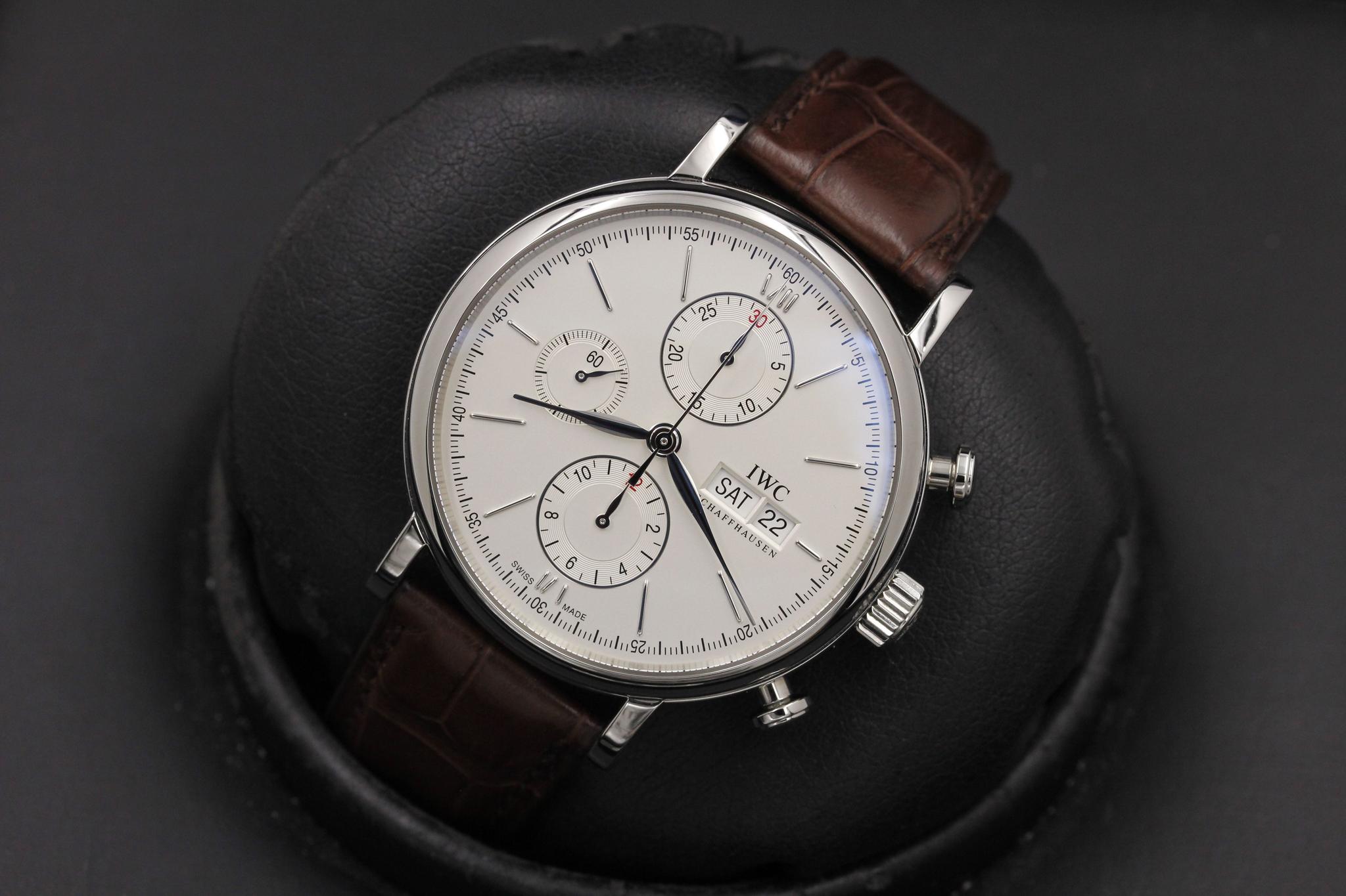 Watch Image 9