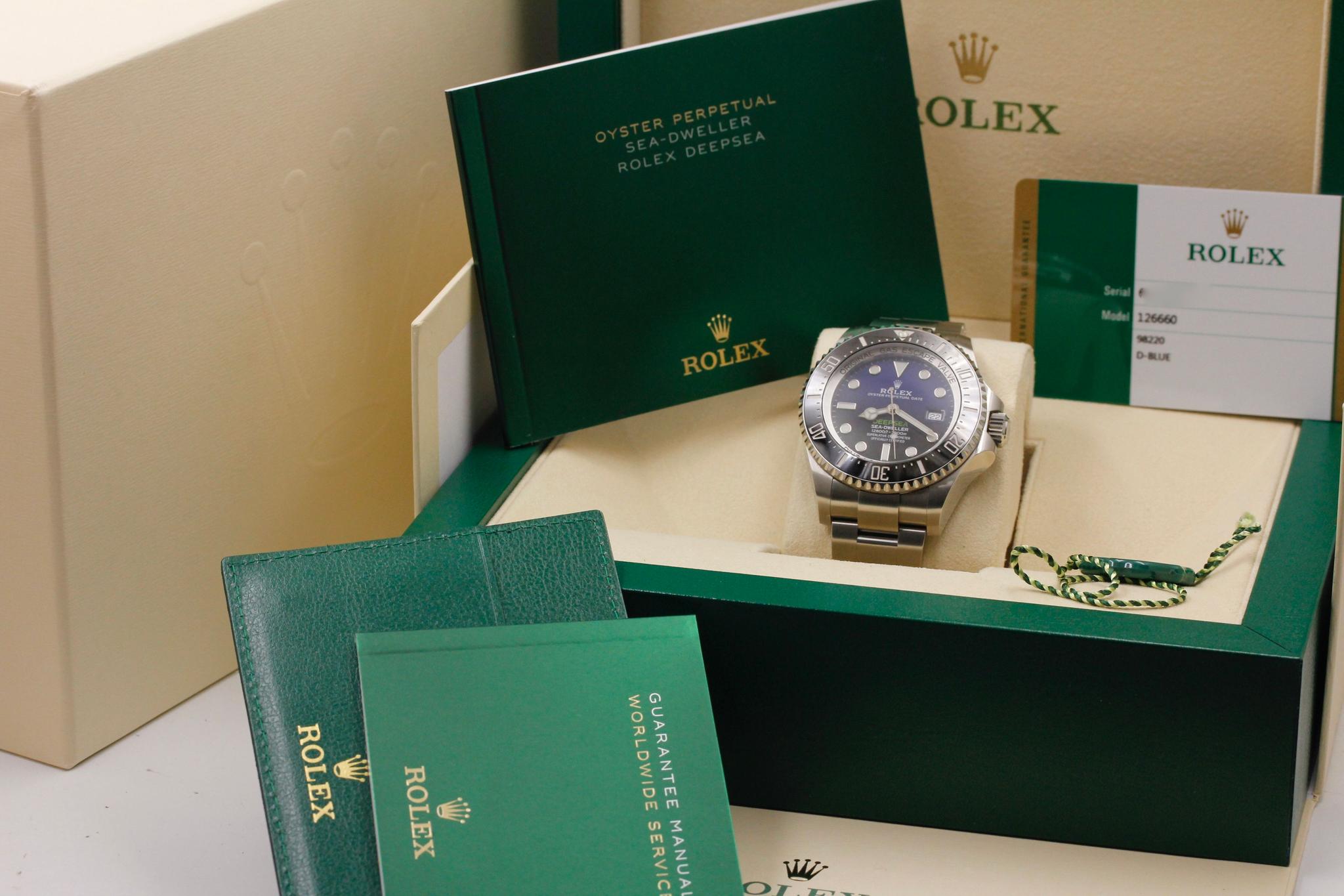 Watch Image 11